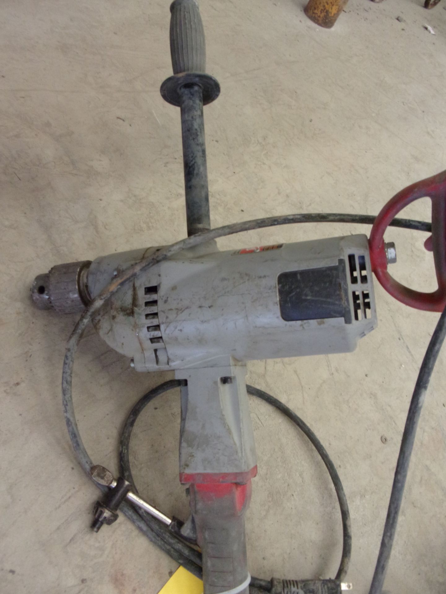 MILWAUKEE ELECTRIC HAMMER DRILL; 567D316510014 - Image 2 of 2