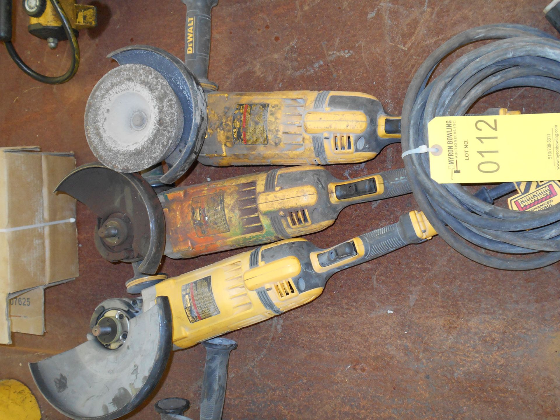 DEWALT 7'' ANGLE GRINDERS (X3)