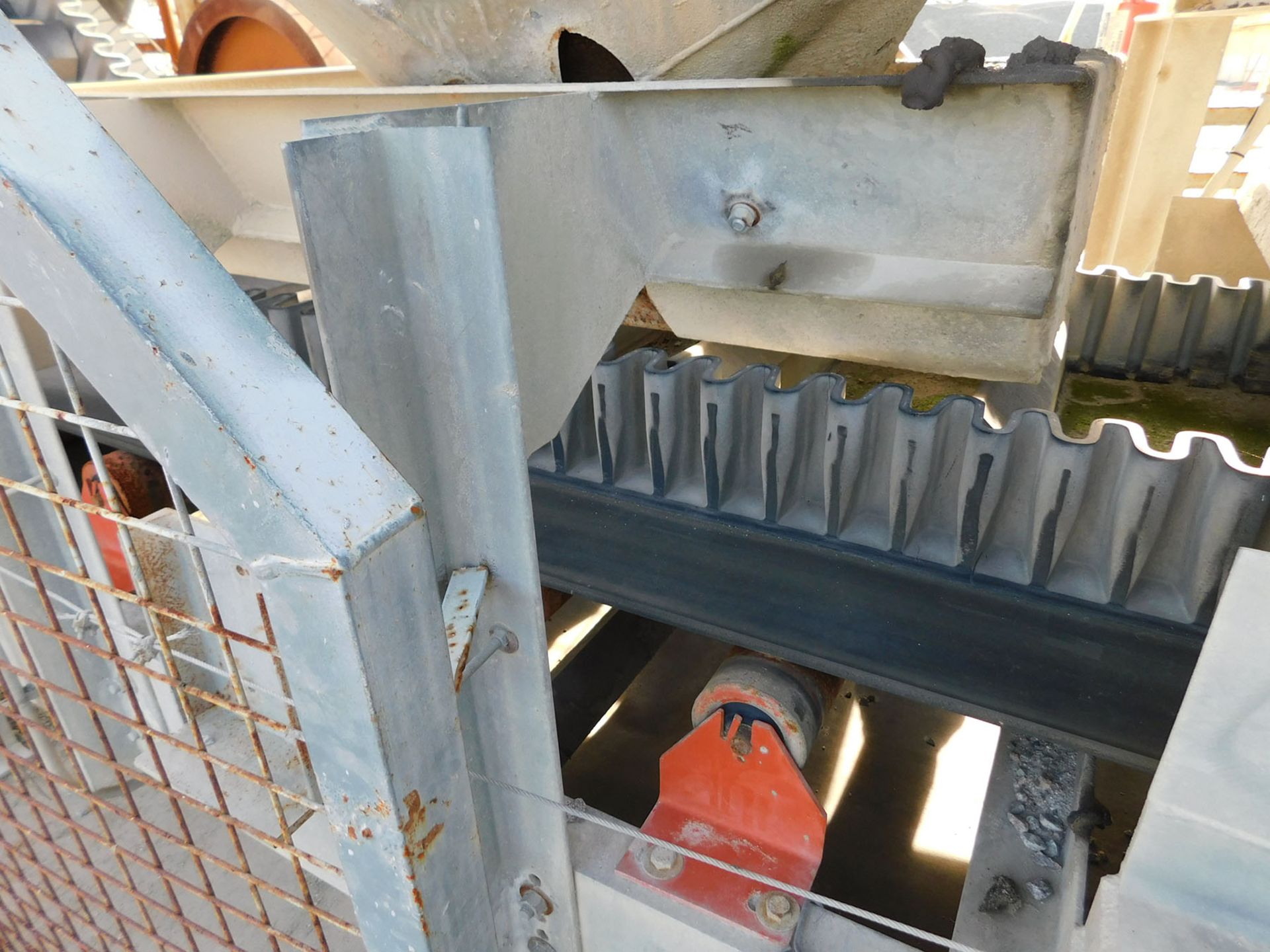 CONVEYOR- FOR THE CONCRETE BATCH PLANT - Image 2 of 5