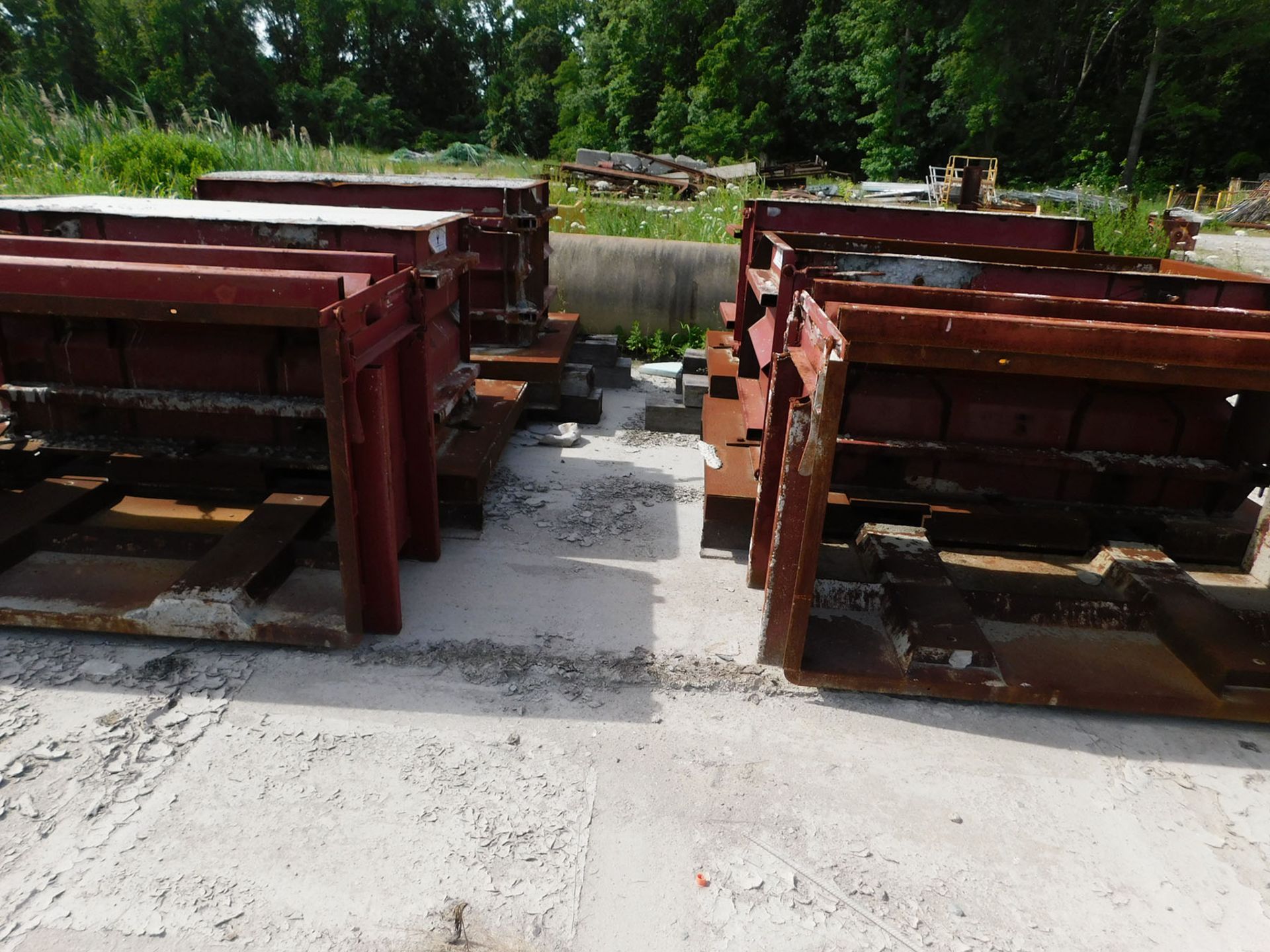 LOT OF (6) CONCRETE FORMS