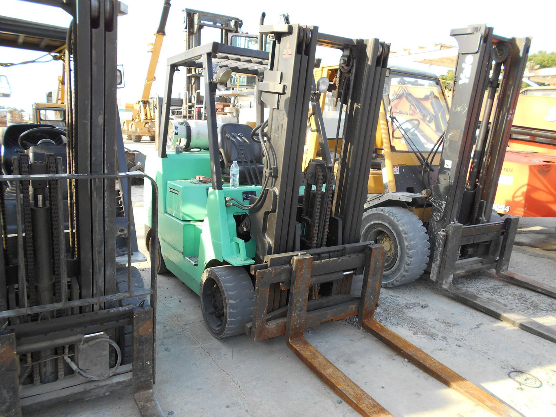 MITSUBISHI CATERPILLAR 8,000 LBS. FORKLIFT; MODEL F6C40K1, S/N AF87A00144, 12,882 HOURS - Image 2 of 2