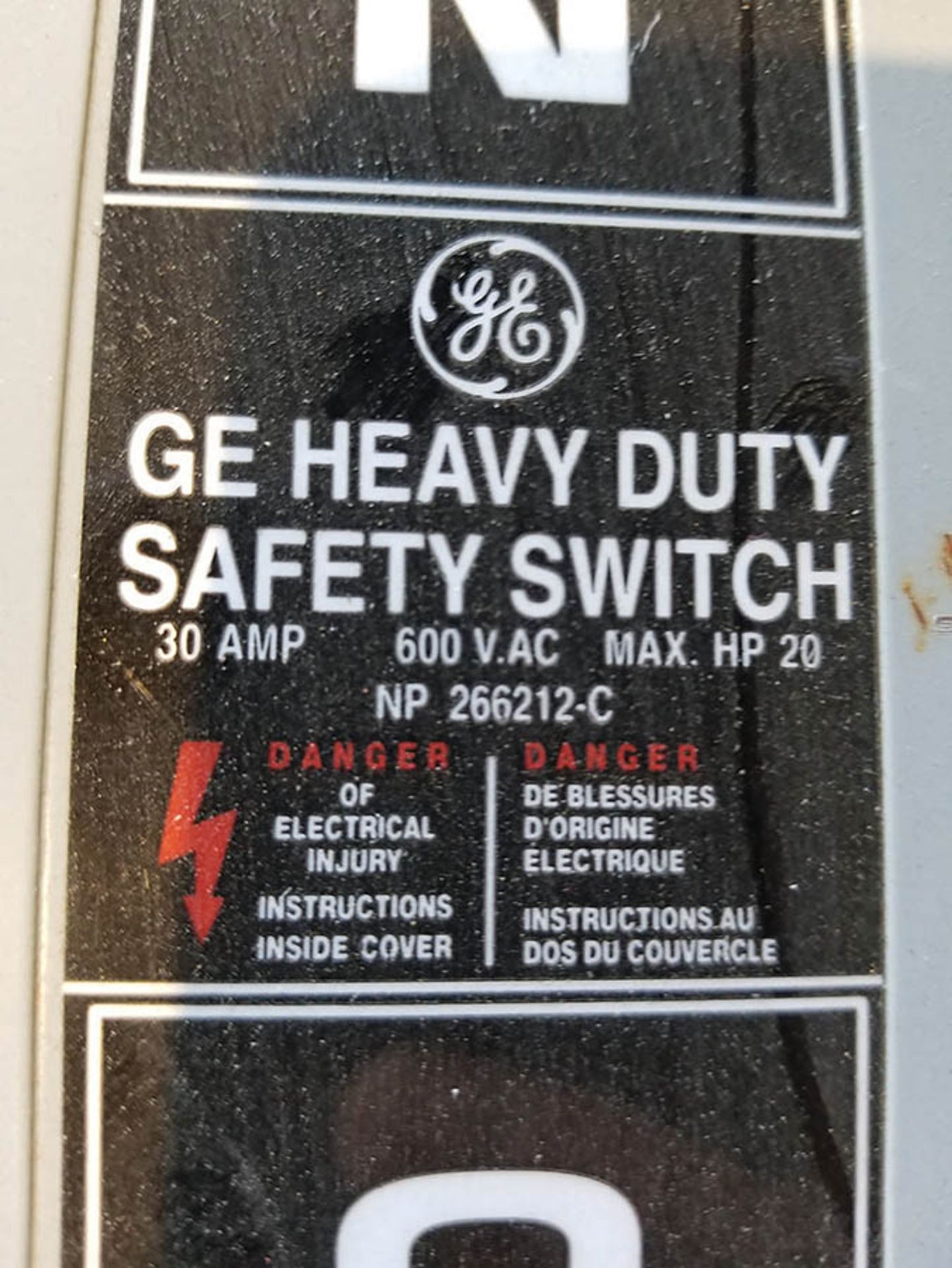 GE HD SAFETY SWITCH 30 AMP, 600 VAC, MAX HP 20 - Image 2 of 2