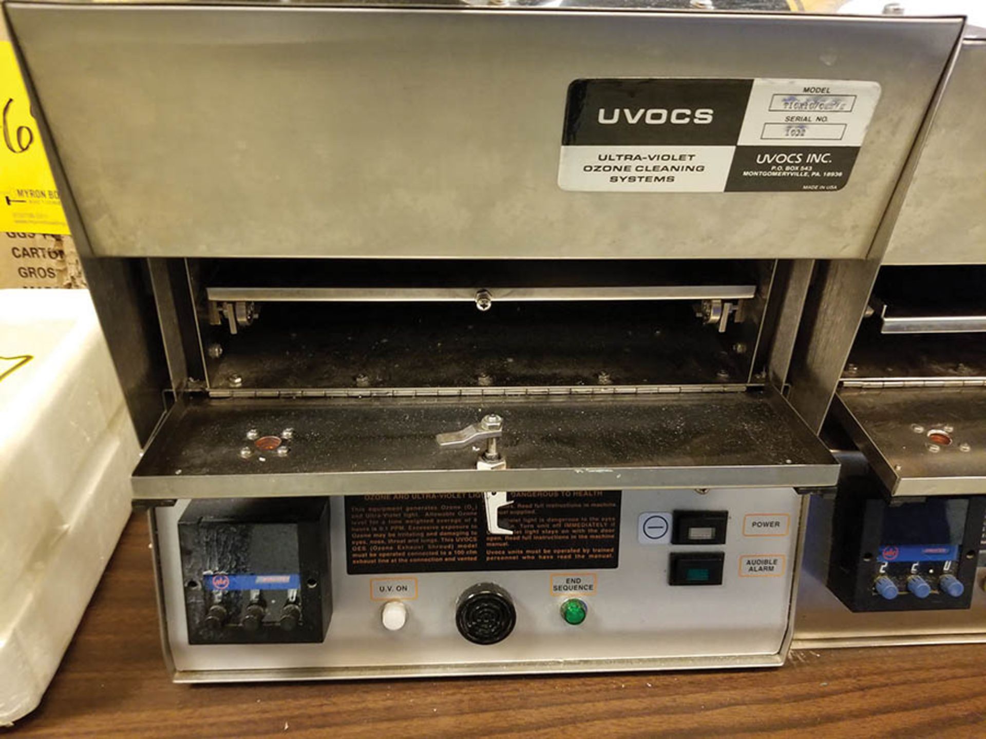 UVOCS T10X10 BENCH TYPE UV OZONE CLEANER, STAINLESS STEEL, S/N 1032
