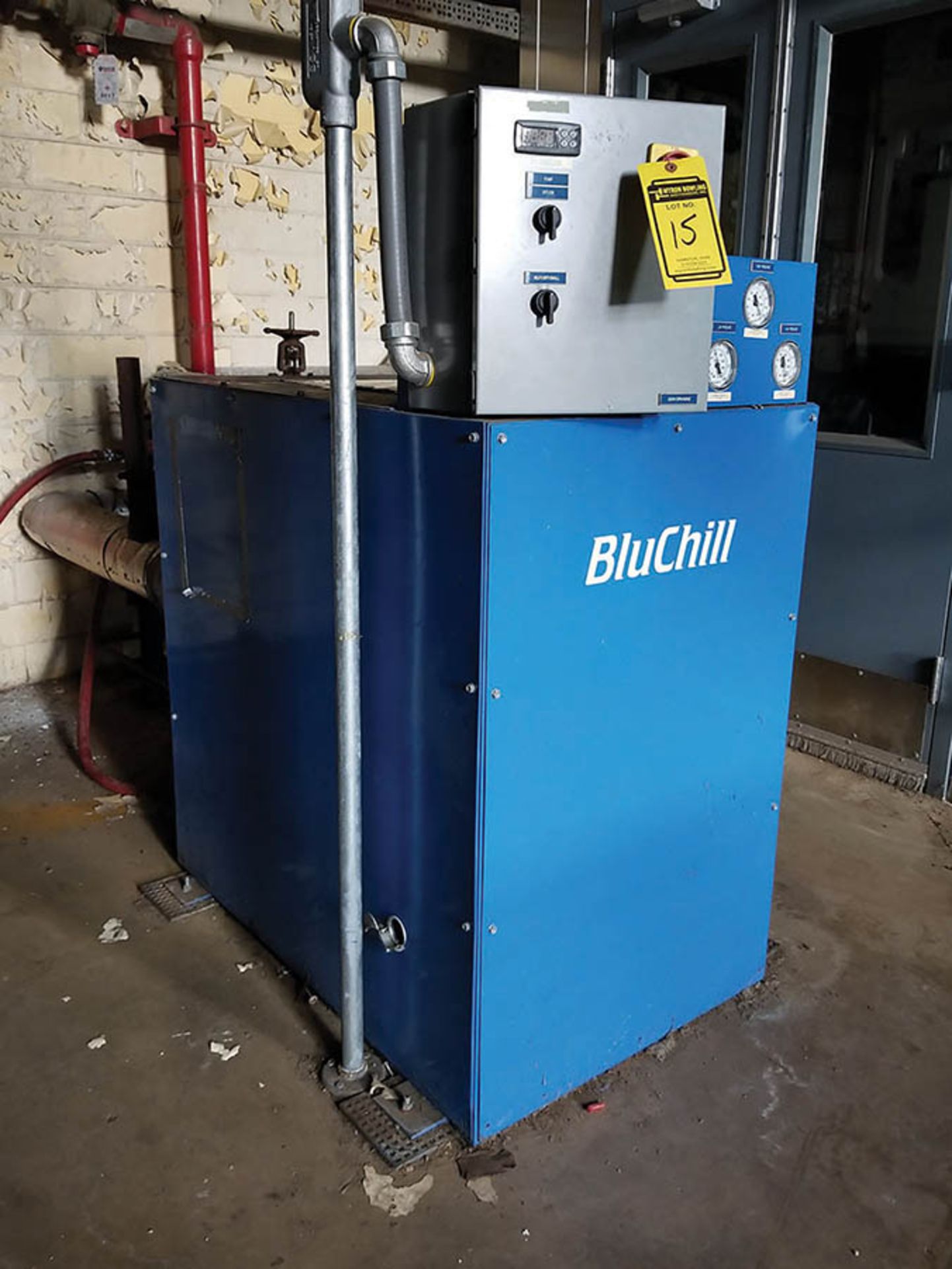 BLUCHILL CHILLER, MODEL PCR5WC, S/N 121009PCR5WC-1, R-22, 14-LB. CHARGE, TANKLESS, 230V, 3-PHASE,