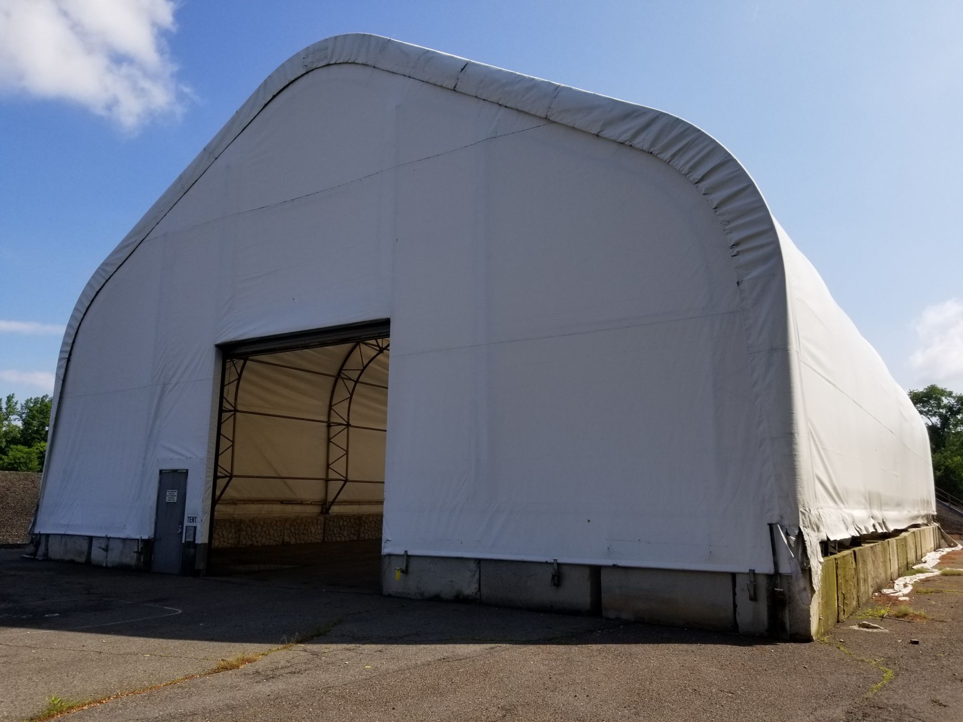 57' W X 95'L HOOP TENT BUILDING W/PITCH ROOF, CORNELL POWER ROLLUP DOOR, SERVICE DOOR, (14) - Image 2 of 7