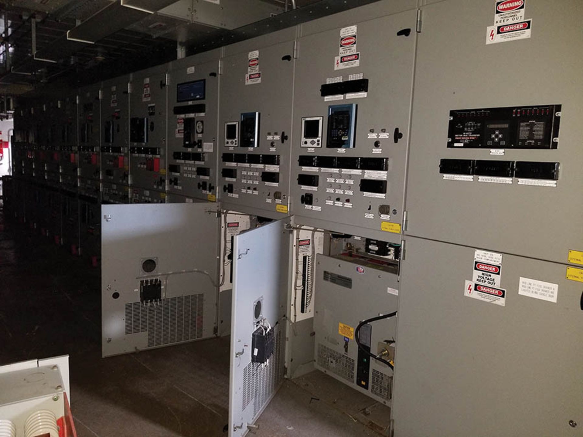 CONTENTS OF: PDC-1/ 2007 POWELL INDUSTRIES 80' X 25' MODULAR POWER CONTROL ROOM INTEGRATED EQUIPMENT - Image 16 of 33