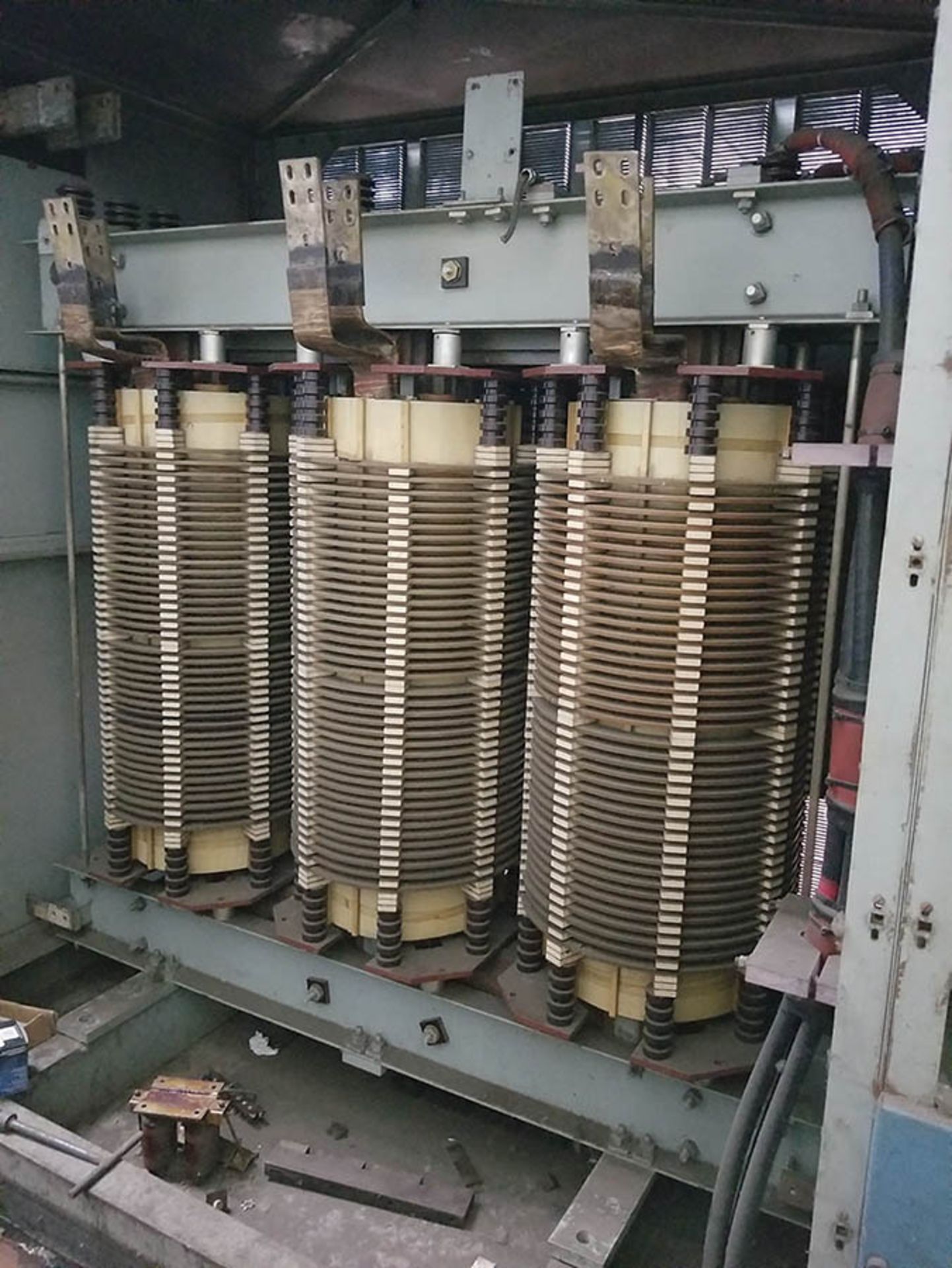 ITE CIRCUIT BREAKER COMPANY POWER STATION - 440V & 220V TRANSFORMERS, 220V MCC BUS STATION, 6-PANEL, - Image 9 of 11