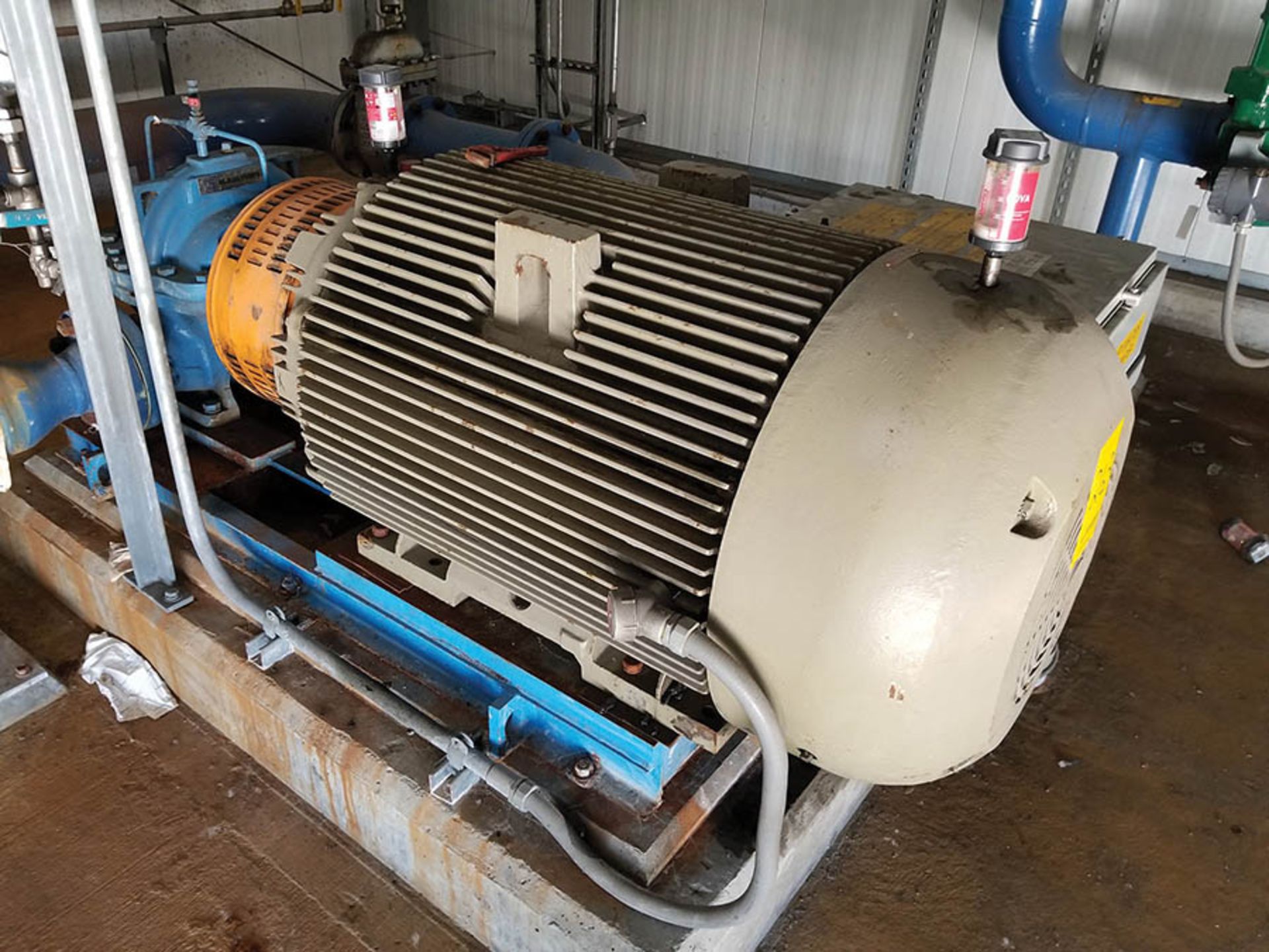 GE 200 HP EXTRA SEVERE DUTY AC MOTOR, 447TS FRAME, 60 HZ, 3 PH, TYPE KS ***LOCATED IN JERSEY CITY,