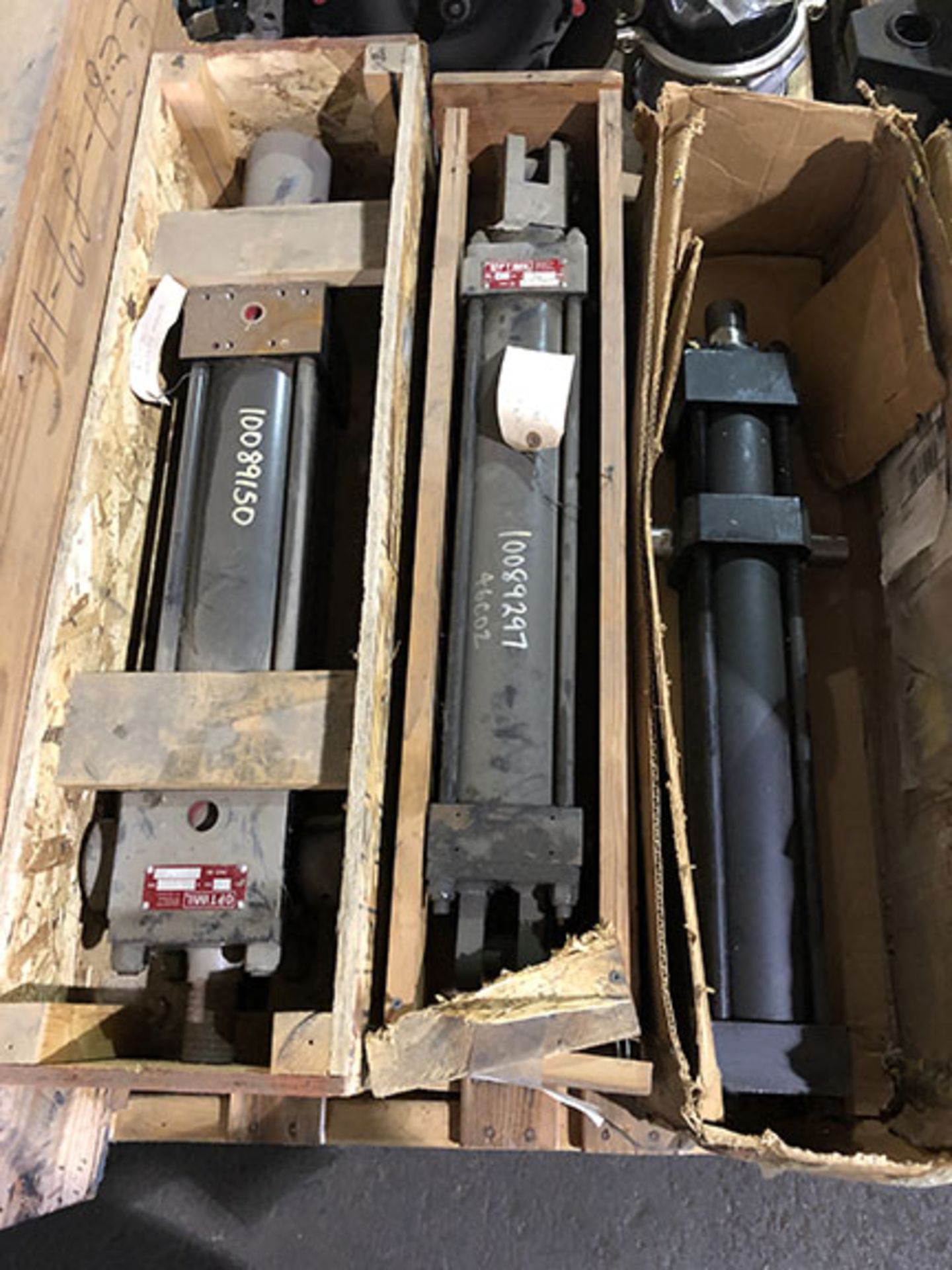 (1) REXROTH HYDRAULIC CYLINDER, DOUBLE ACTUATING; PALLET OF (4) OPTIMIL, ATLAS PNEUMATIC