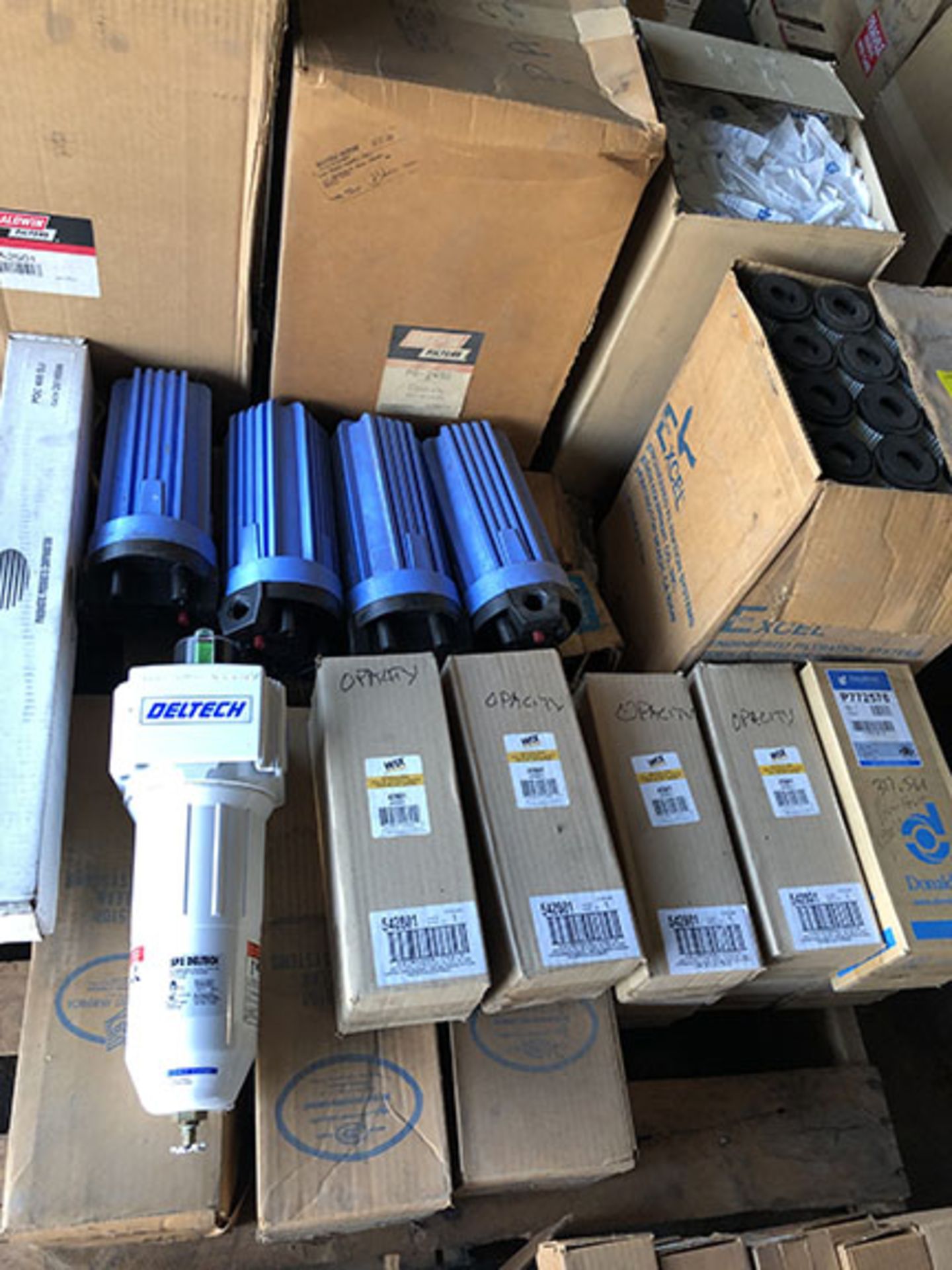 (5) PALLETS OF WATER, OIL AND AIR FILTER, CANISTER FILTERS; GE, DELTECH, GARDNER DENVER, AND WESCO - Image 2 of 5