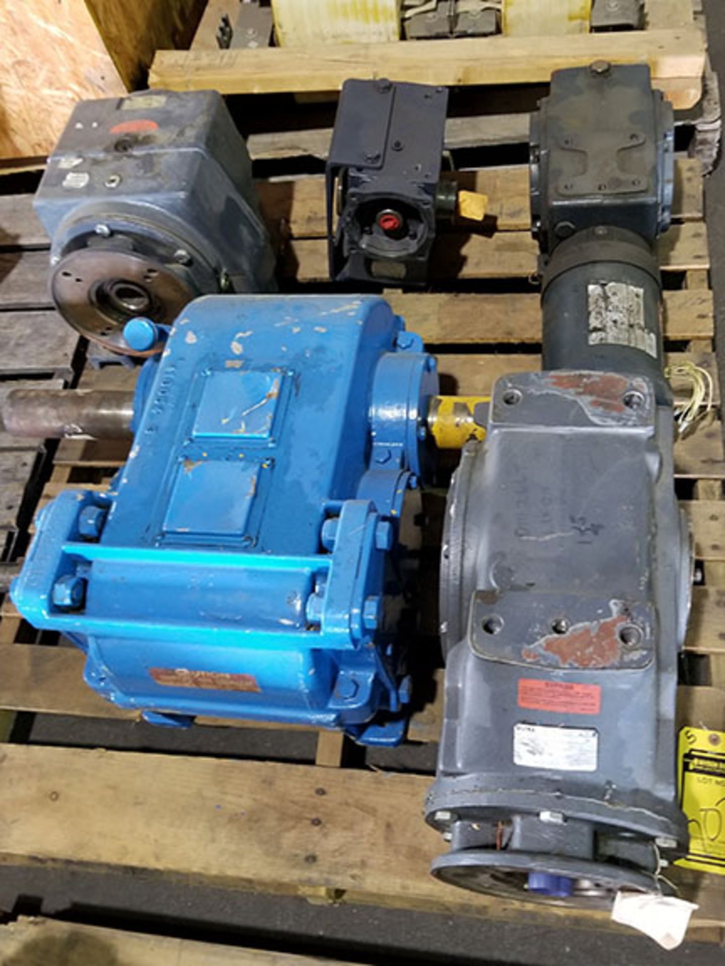 PALLET OF (5) GEARBOXES – ULTRMITE 76.50:1 RATIO - Image 2 of 7