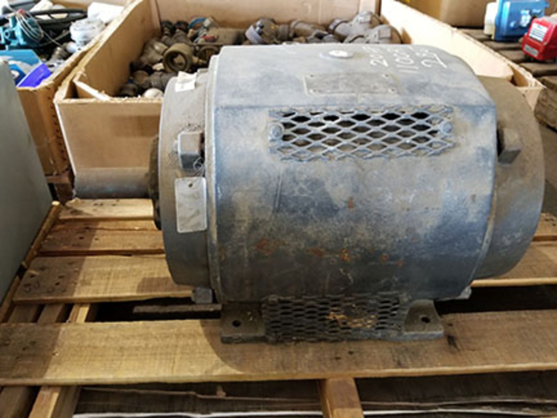 PALLET OF (2) ELECTRIC MOTORS – 20 HP, 1,100 RPM, 286T – 25 HP, 284T, 1,765 RPM - Image 5 of 5