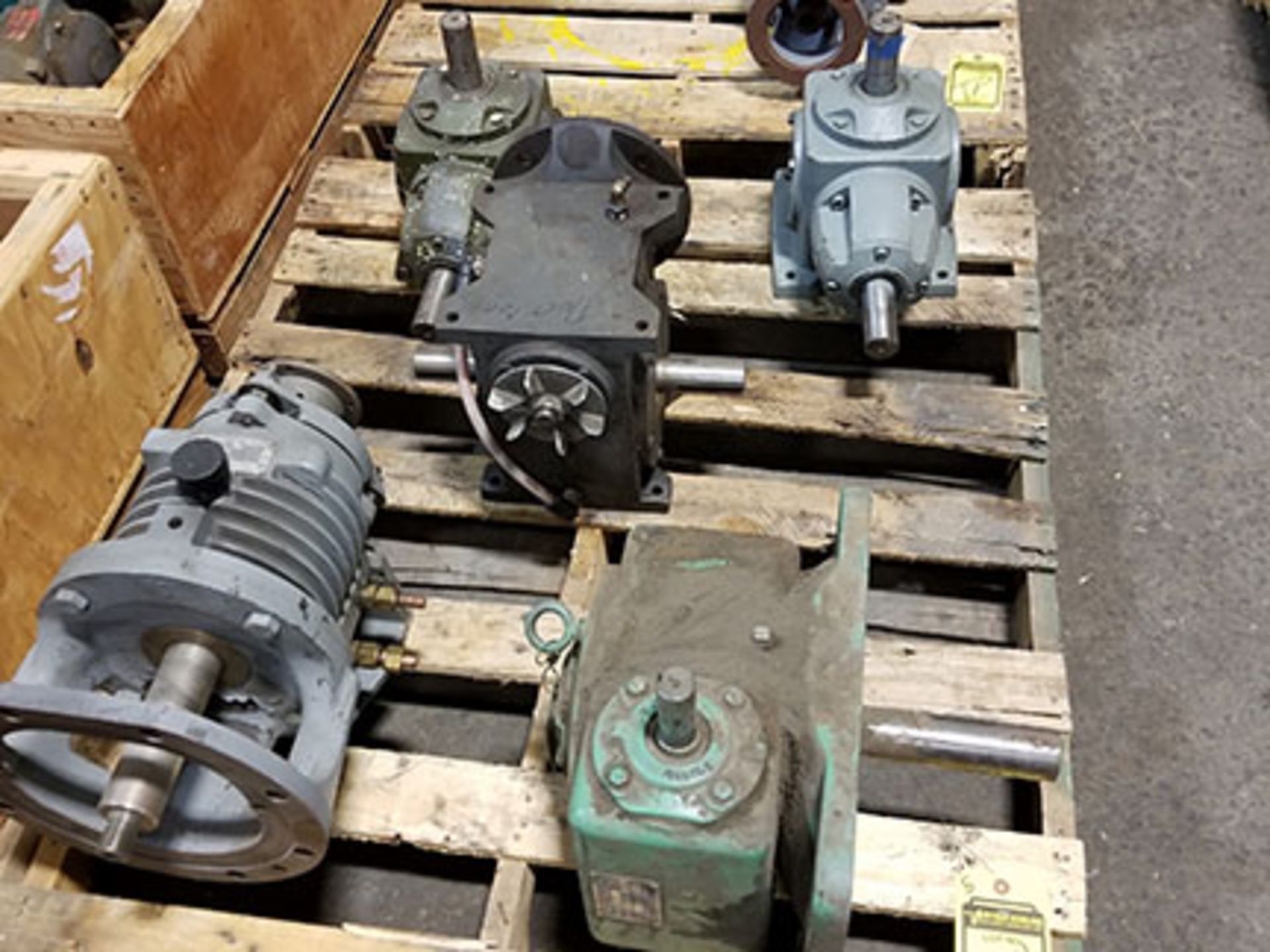 PALLET OF (5) GEARBOXES/PUMPS – EBERHARDT DENVER – CHESTERTON PUMP