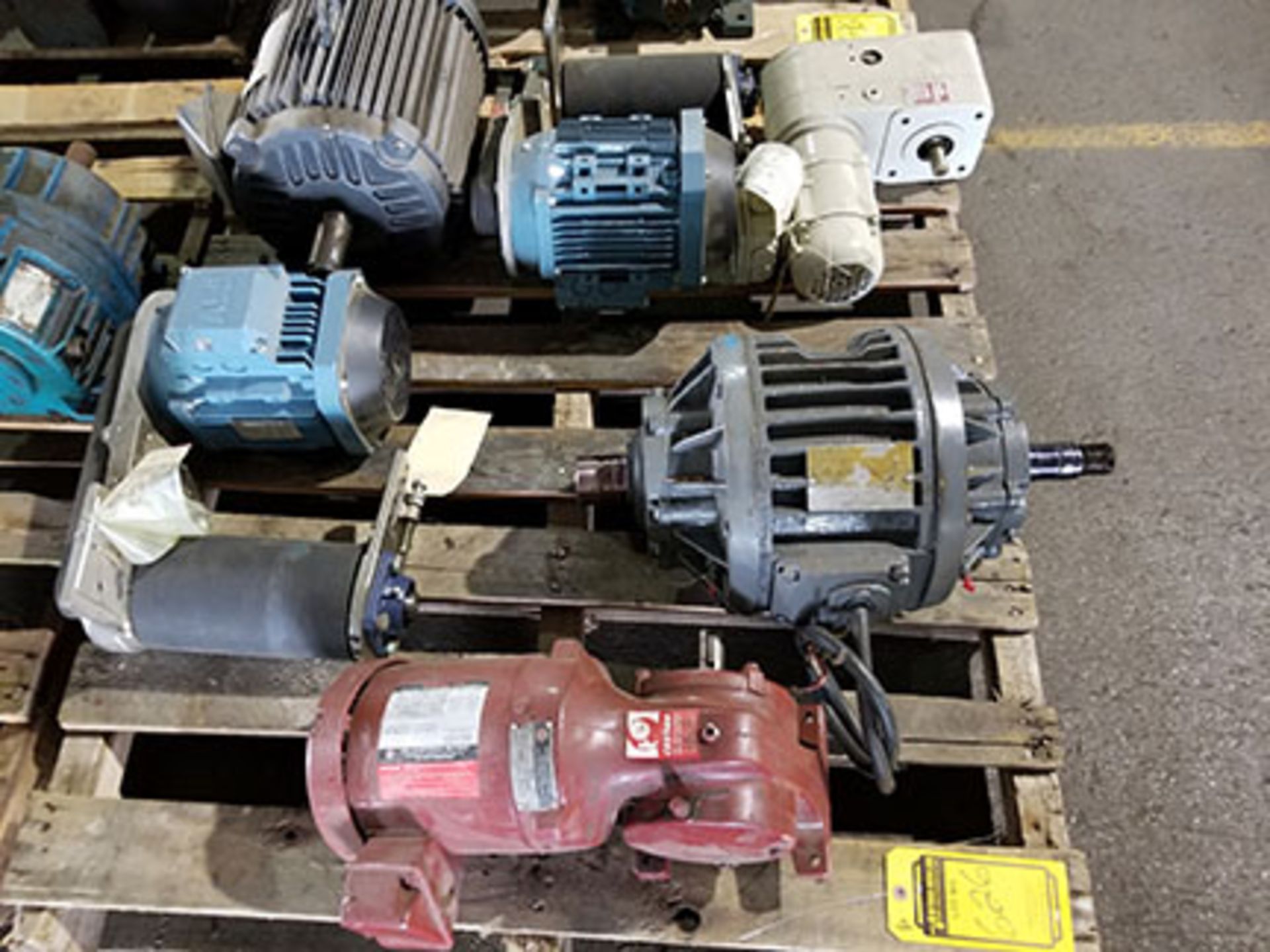 PALLET OF (6) ELECTRIC MOTORS – 1/3 HP TO 10 HP – LINCOLN, RELIANCE –SYNCROGEAR 58.0 RATIO - Image 2 of 14