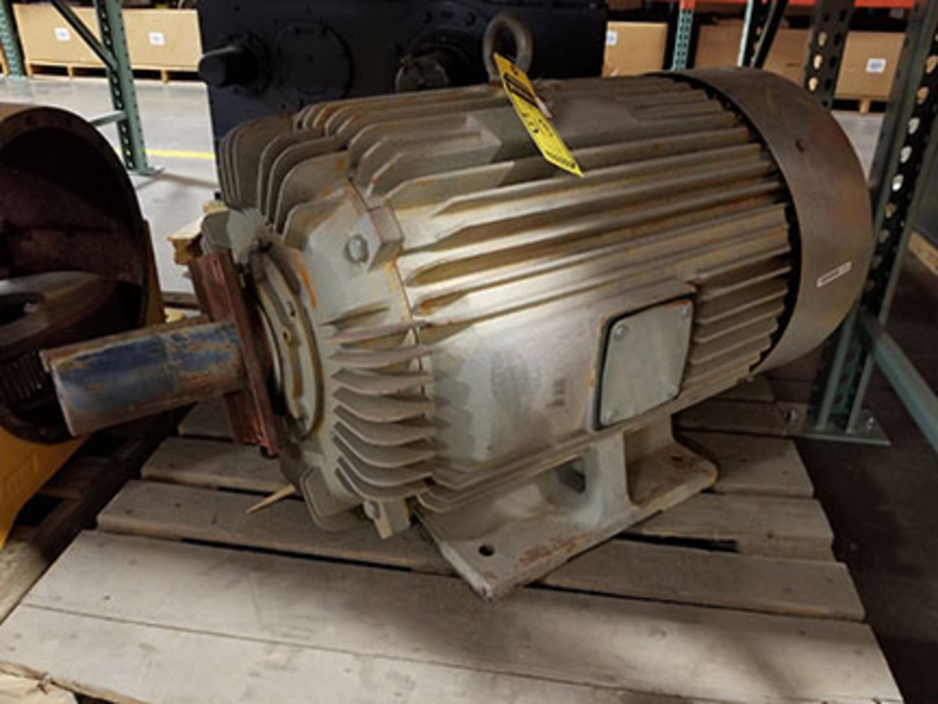 TOSHIBA 100HP 1,175 RPM, 444T FRAME, 230/460V ELECTRIC MOTOR - Image 2 of 5