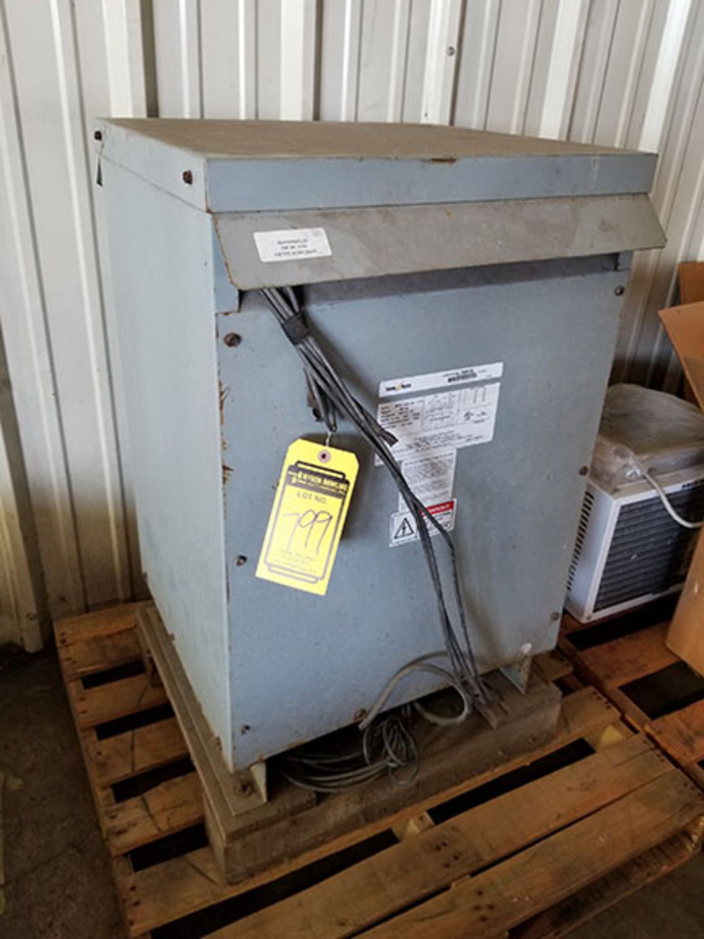 FEDERAL PACIFIC 30KVA DRY TYPE TRANSFORMER, 3 PHASE, 60HZ, MODEL 36B