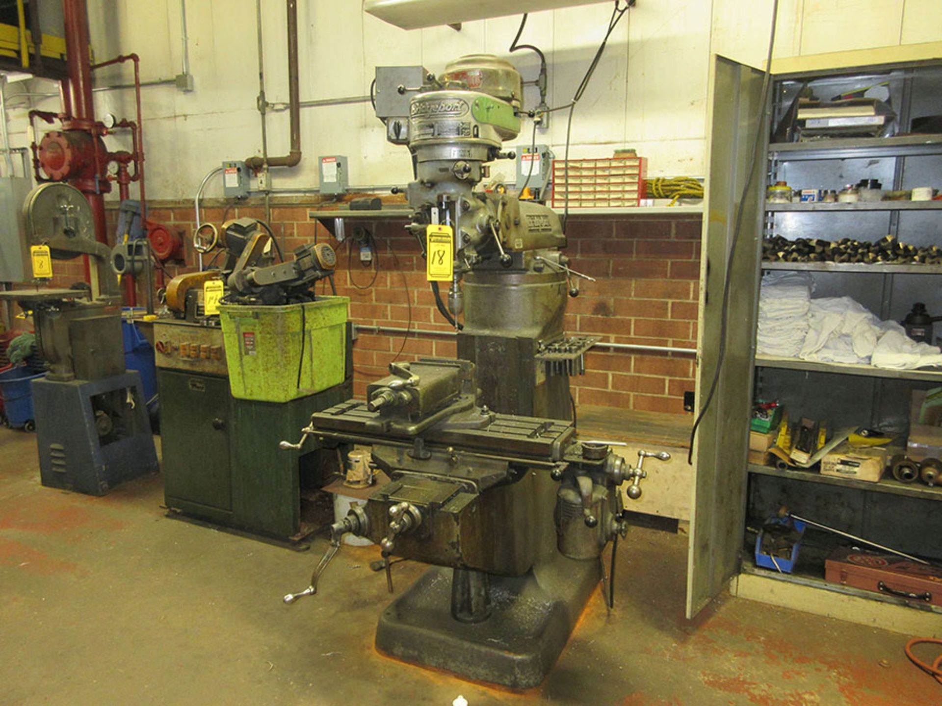 BRIDGEPORT VERTICAL MILL; S/N J46735, 80-2,720 RPM, 9'' X 32'' TABLE, POWER CROSS FEED, HD 7''