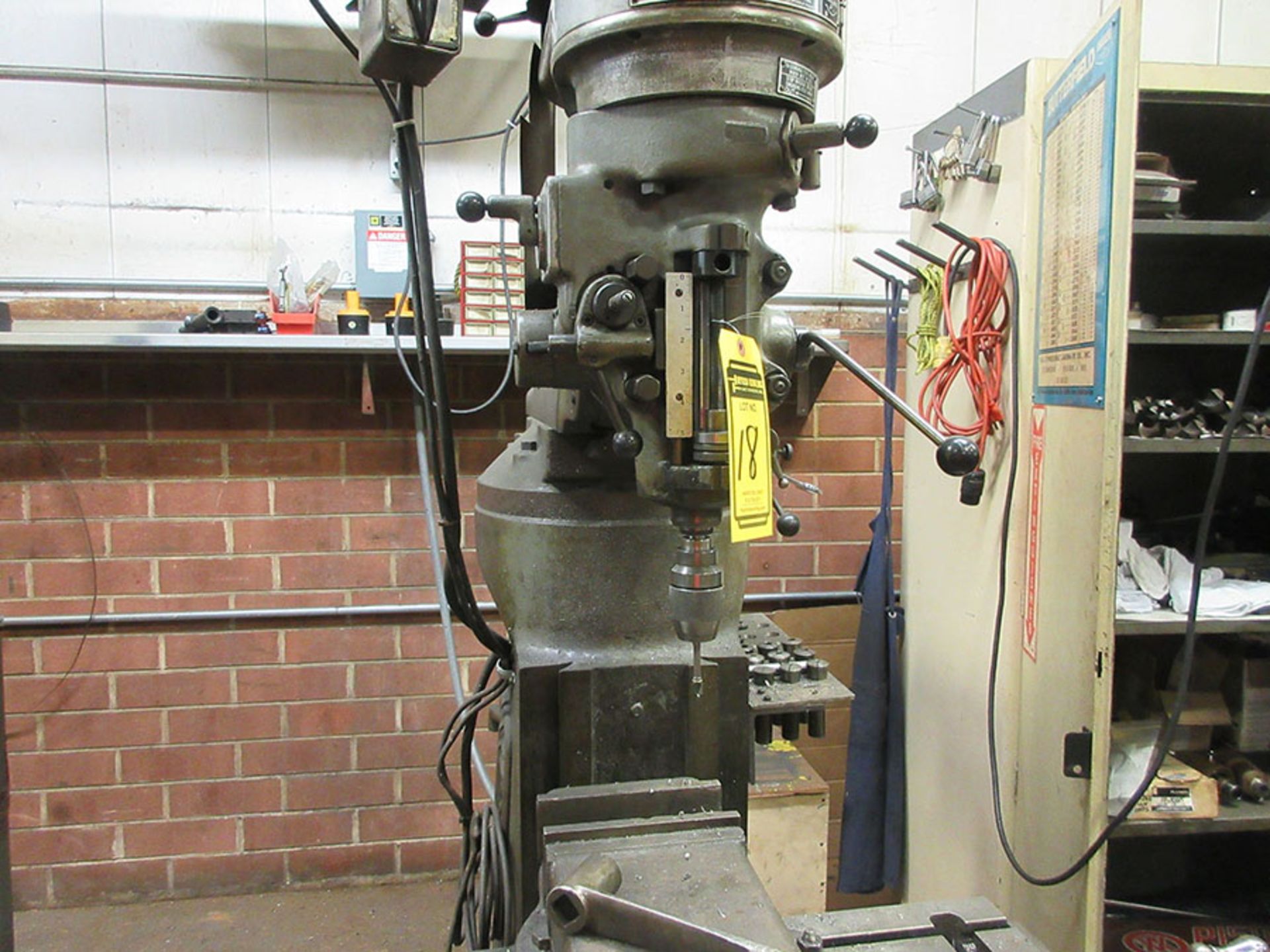 BRIDGEPORT VERTICAL MILL; S/N J46735, 80-2,720 RPM, 9'' X 32'' TABLE, POWER CROSS FEED, HD 7'' - Image 3 of 3