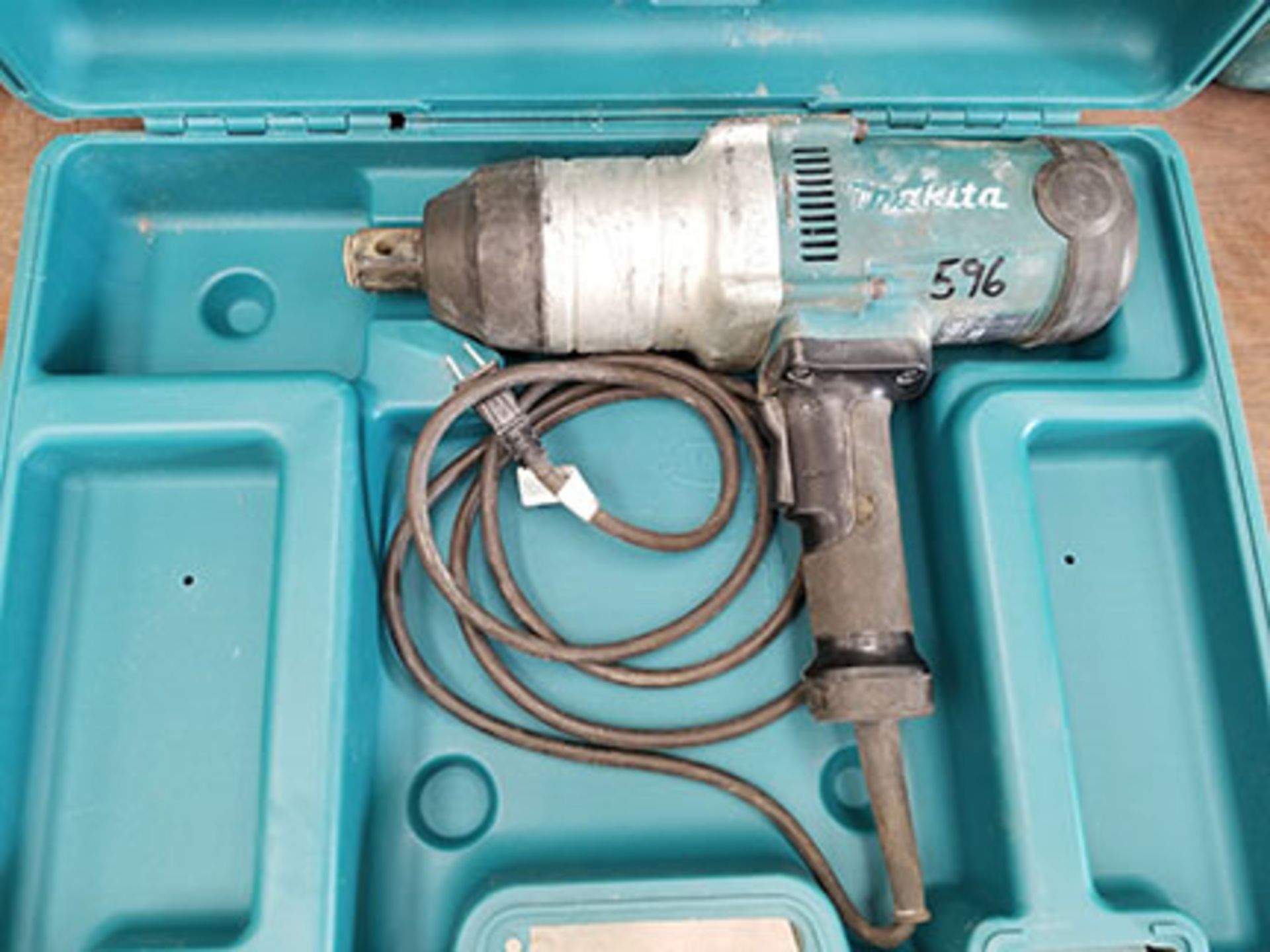 MAKITA TW1000 120V ELECTRIC IMPACT WRENCH, 1” DRIVE - Image 2 of 4