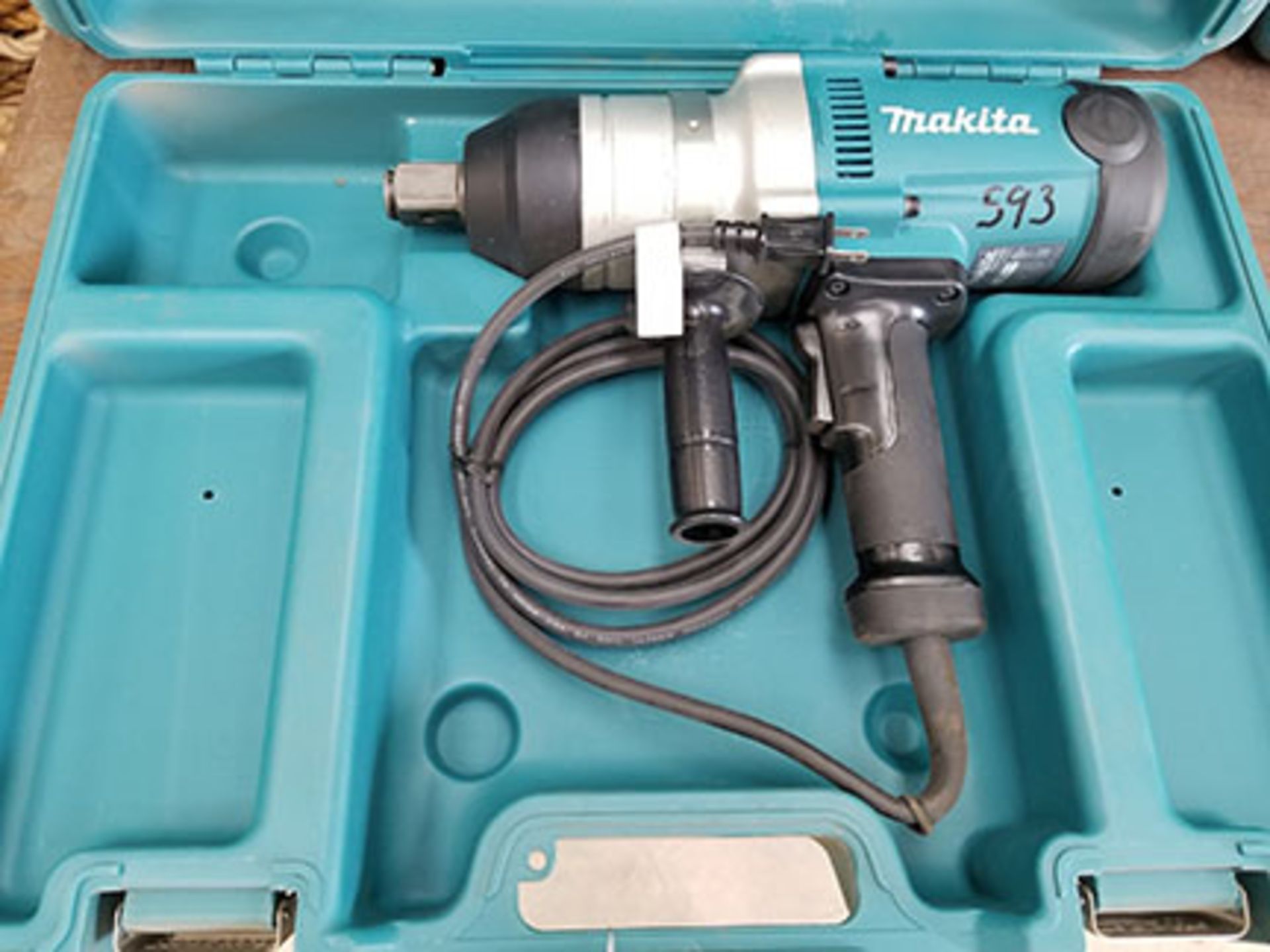 MAKITA TW1000 120V ELECTRIC IMPACT WRENCH, 1” DRIVE - Image 2 of 5