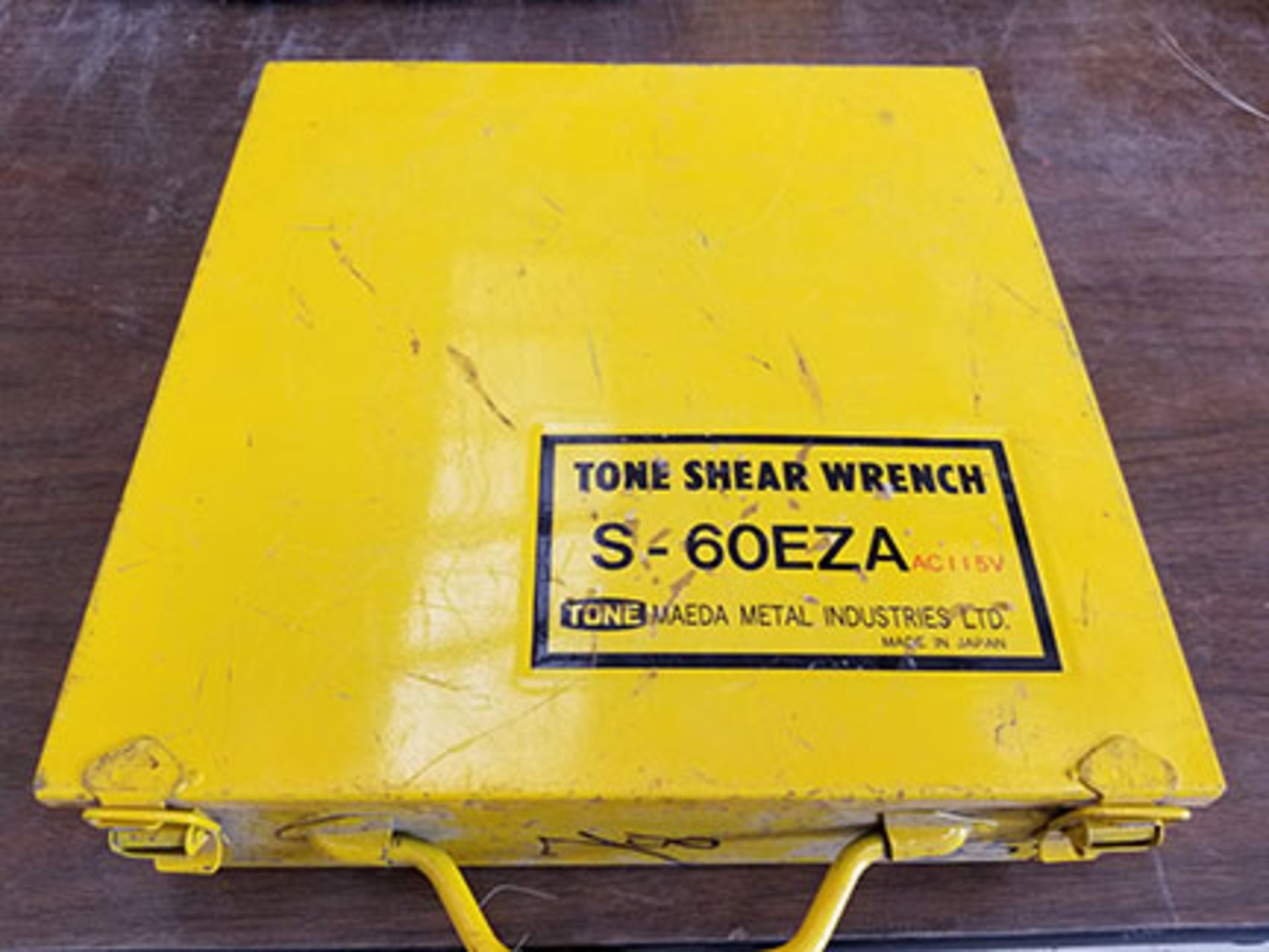 TONE SHEAR WRENCH, MODEL S-60EZA, SERIES COMMUTATOR MOTOR, 22RPM, MAX TORQUE 588N.M, SINGLE PHASE,