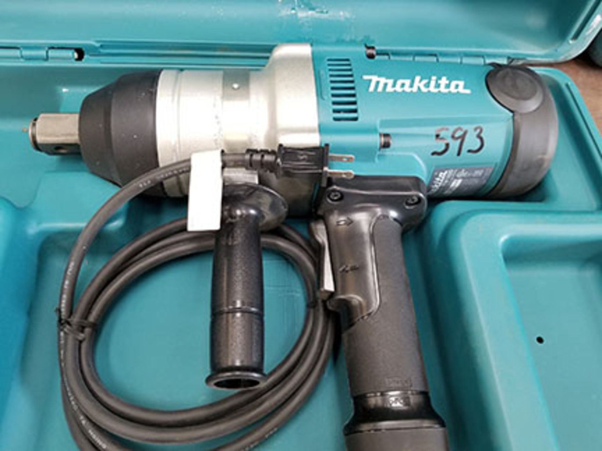 MAKITA TW1000 120V ELECTRIC IMPACT WRENCH, 1” DRIVE - Image 3 of 5