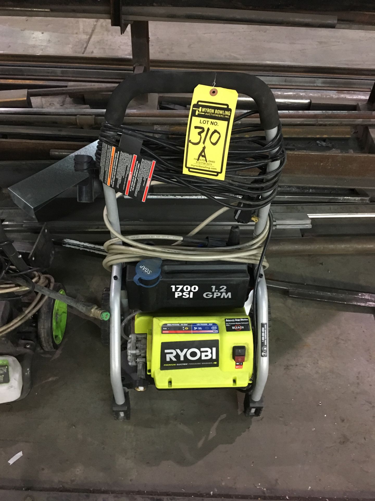 RYOBI PRESSURE WASHER; 1,700 PSI