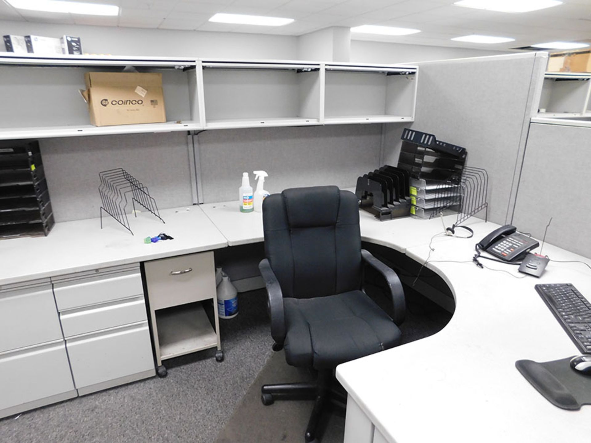 REMAINING CUBICLES IN THE UPSTAIRS OFFICES - Image 3 of 8