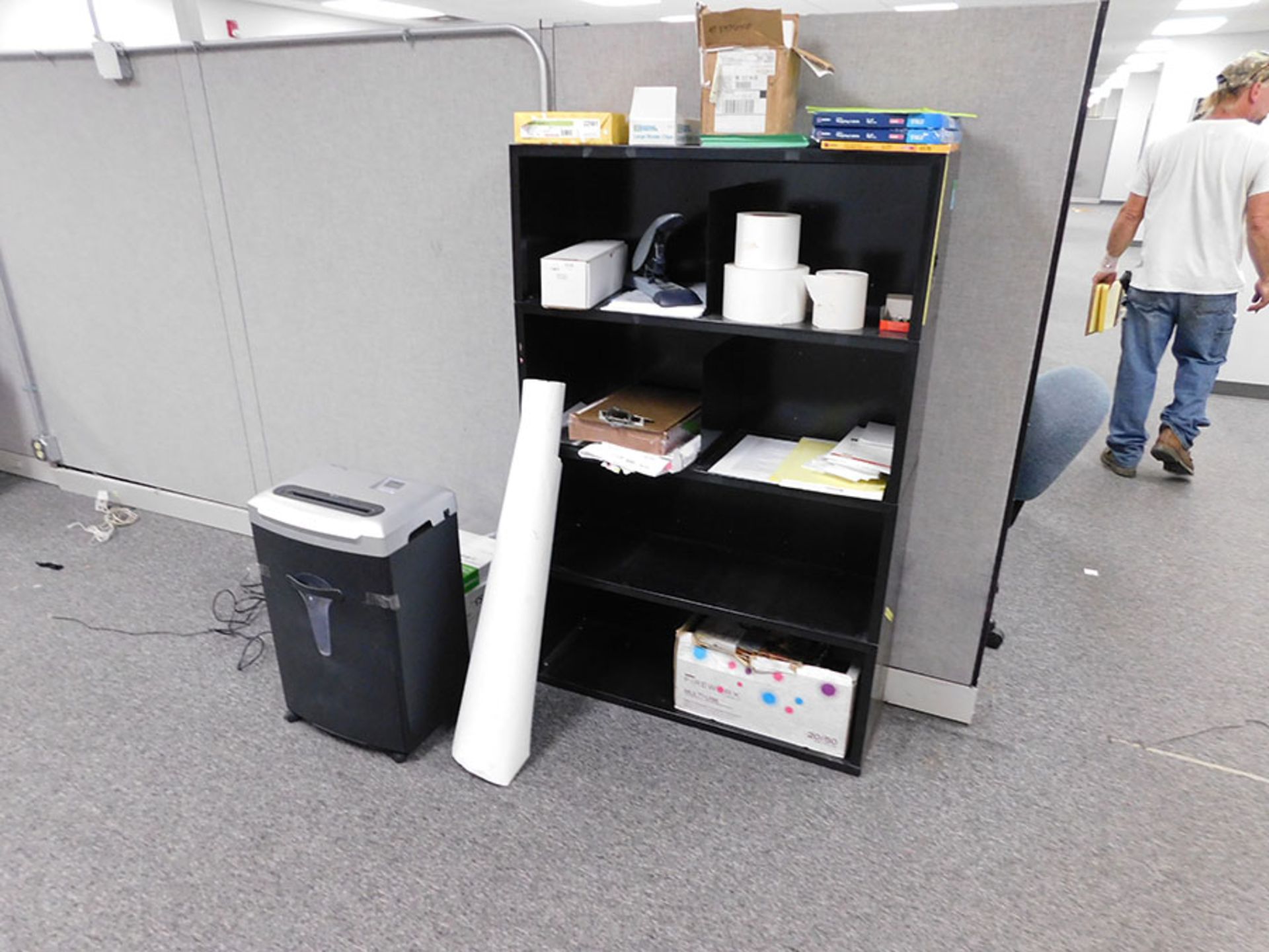 CONTENTS OF OFFICE; (3) DESKS & SHELF - Image 3 of 5