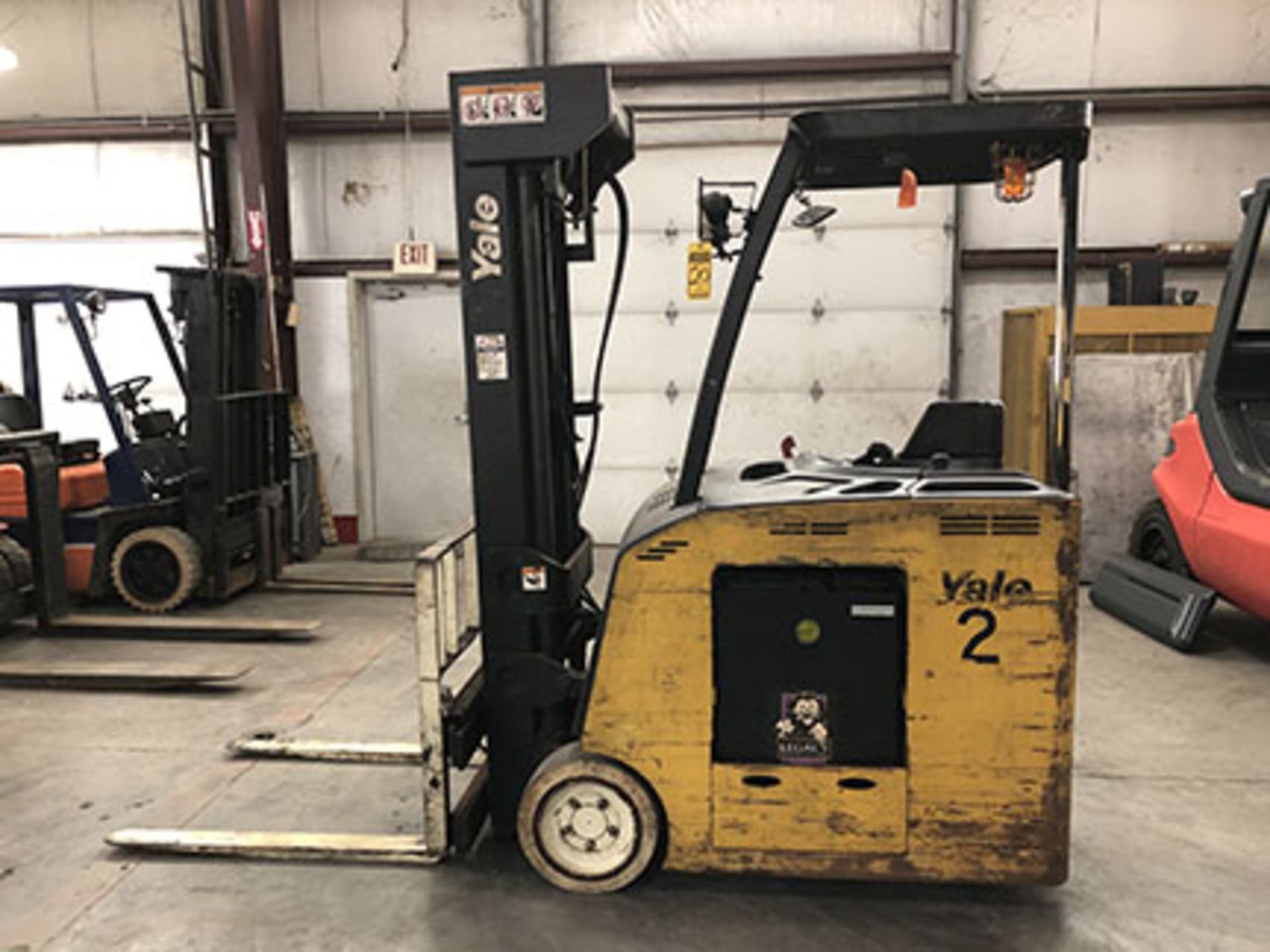 2003 YALE 4,000-LB. STANDUP FORKLIFT, MODEL: ESC040FAN, 36-VOLT ELECTRIC, SOLID NON-MARKING TIRES,