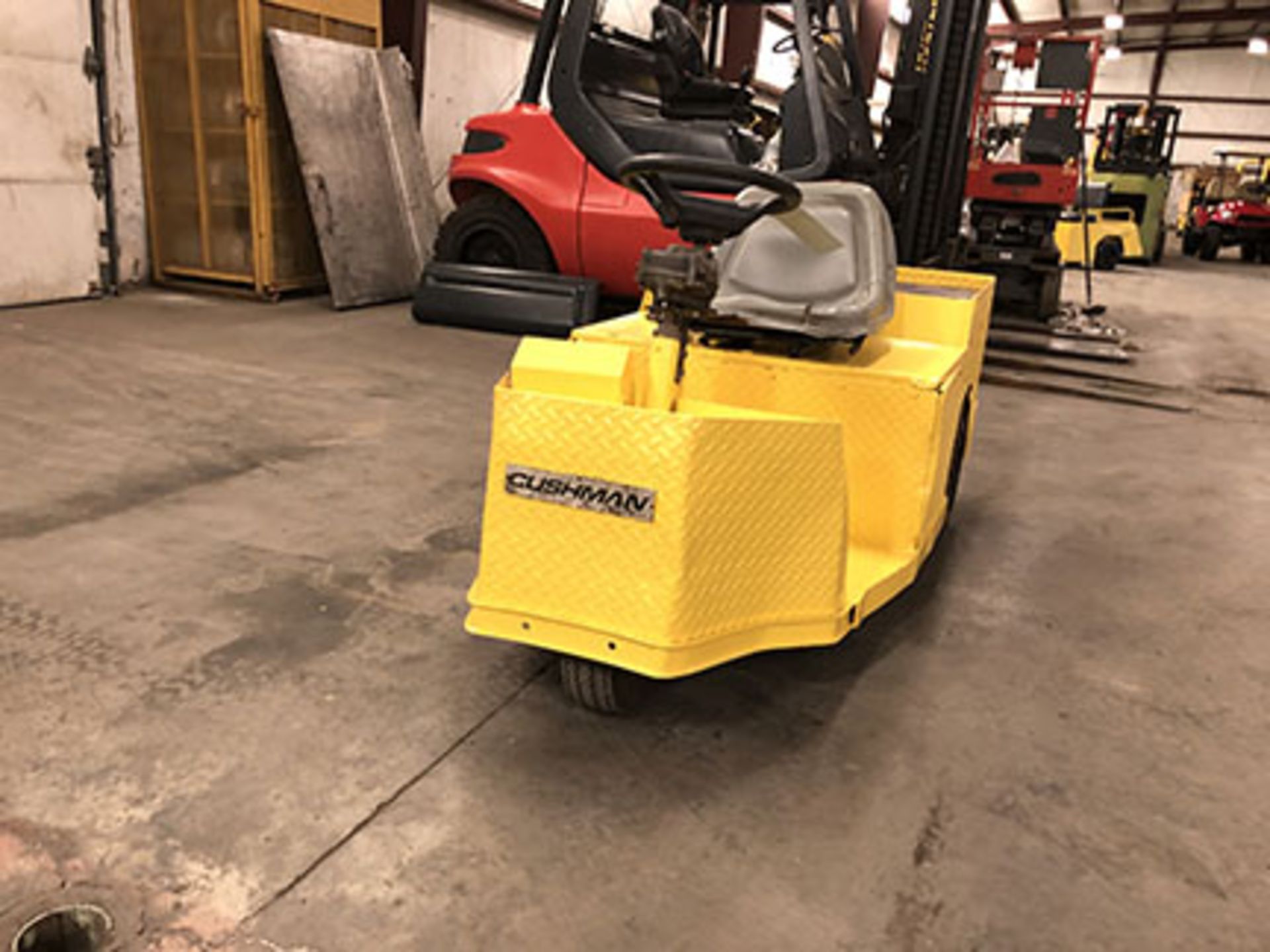 CUSHMAN 3-WHEEL ELECTRIC PERSONNEL CART, MODEL: MINUTE MISER, WITH 24-VOLT ON-BOARD CHARGER, - Image 2 of 5