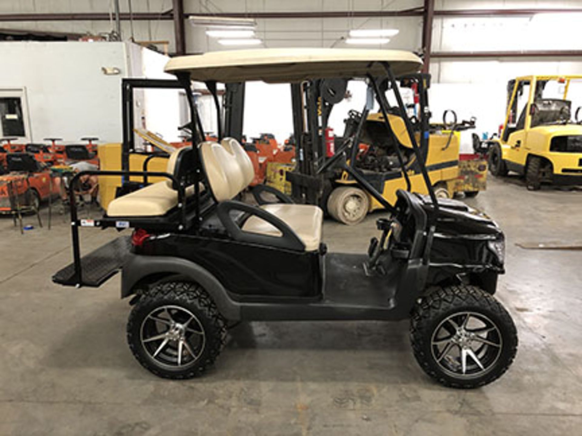 2014 CLUB CAR PRECEDENT ELECTRIC GOLF CART, WITH 48 VOLT CHARGER, 4-PASSENGER FOLD DOWN SEAT, LIFT - Image 3 of 7