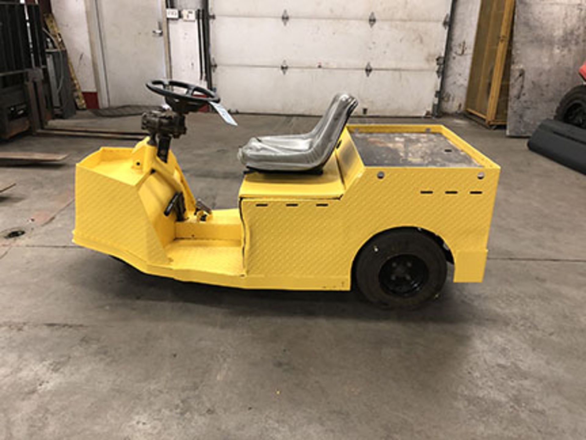 CUSHMAN 3-WHEEL ELECTRIC PERSONNEL CART, MODEL: MINUTE MISER, WITH 24-VOLT ON-BOARD CHARGER,