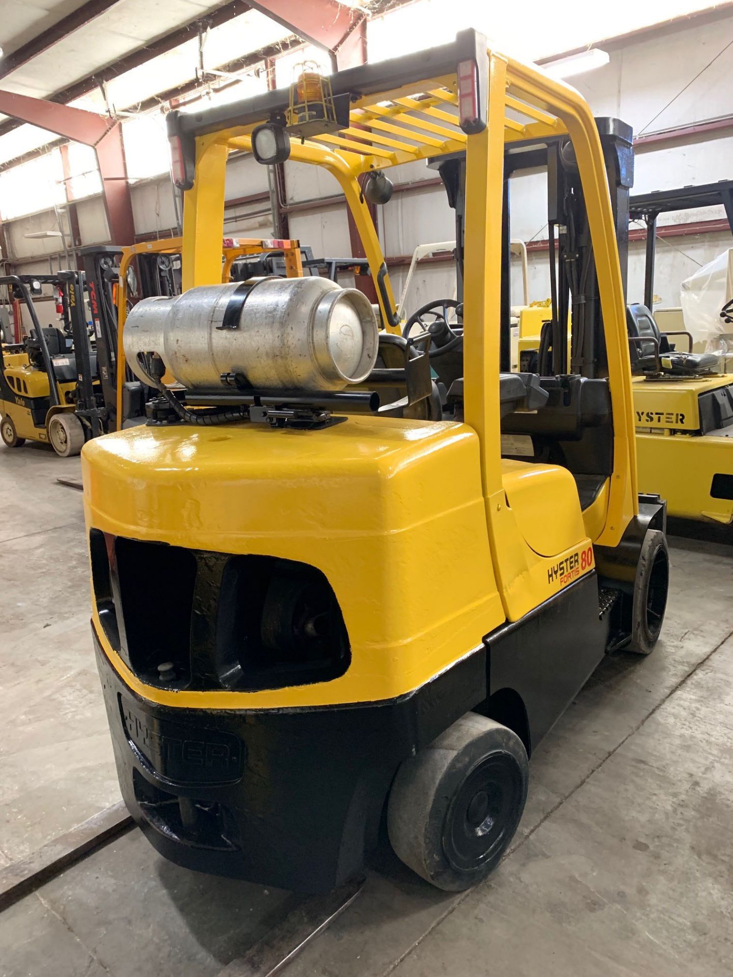 2011 HYSTER 8,000-LB., MODEL: S80FT, S/N: G004V01776D, LPG, LEVER SHIFT TRANSMISSION, SOLID TIRES, - Image 3 of 7