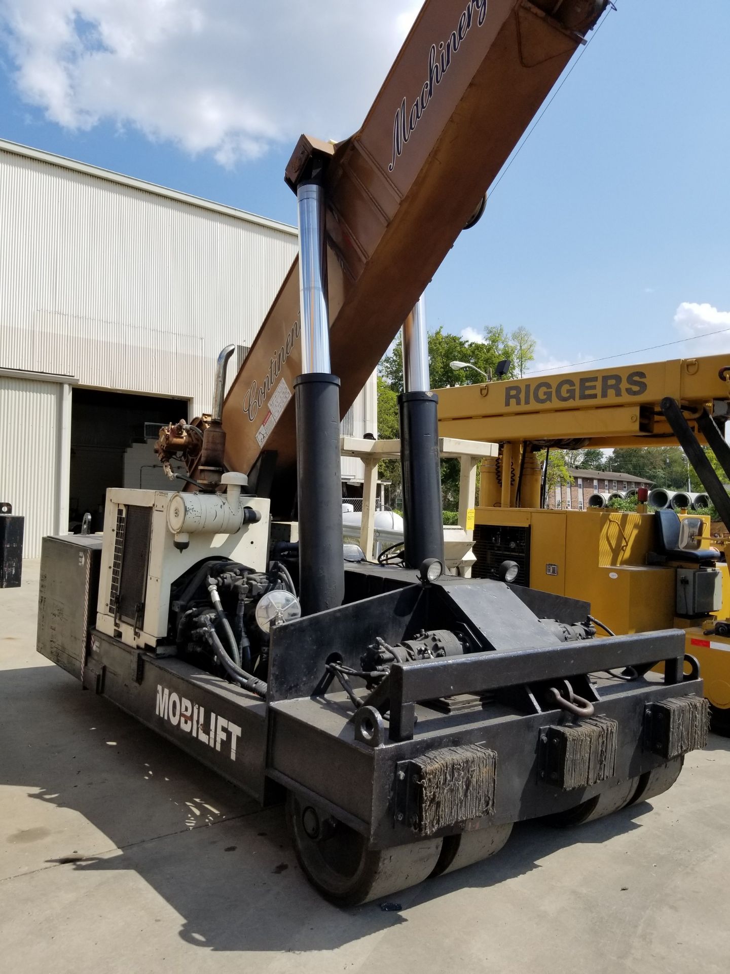 MOBILIFT 75-TON HYDRAULIC MOBILE CRANE; MODEL MBL075, S/N MBL07500, 1,928 HOURS, NEW CABLE - Image 4 of 4