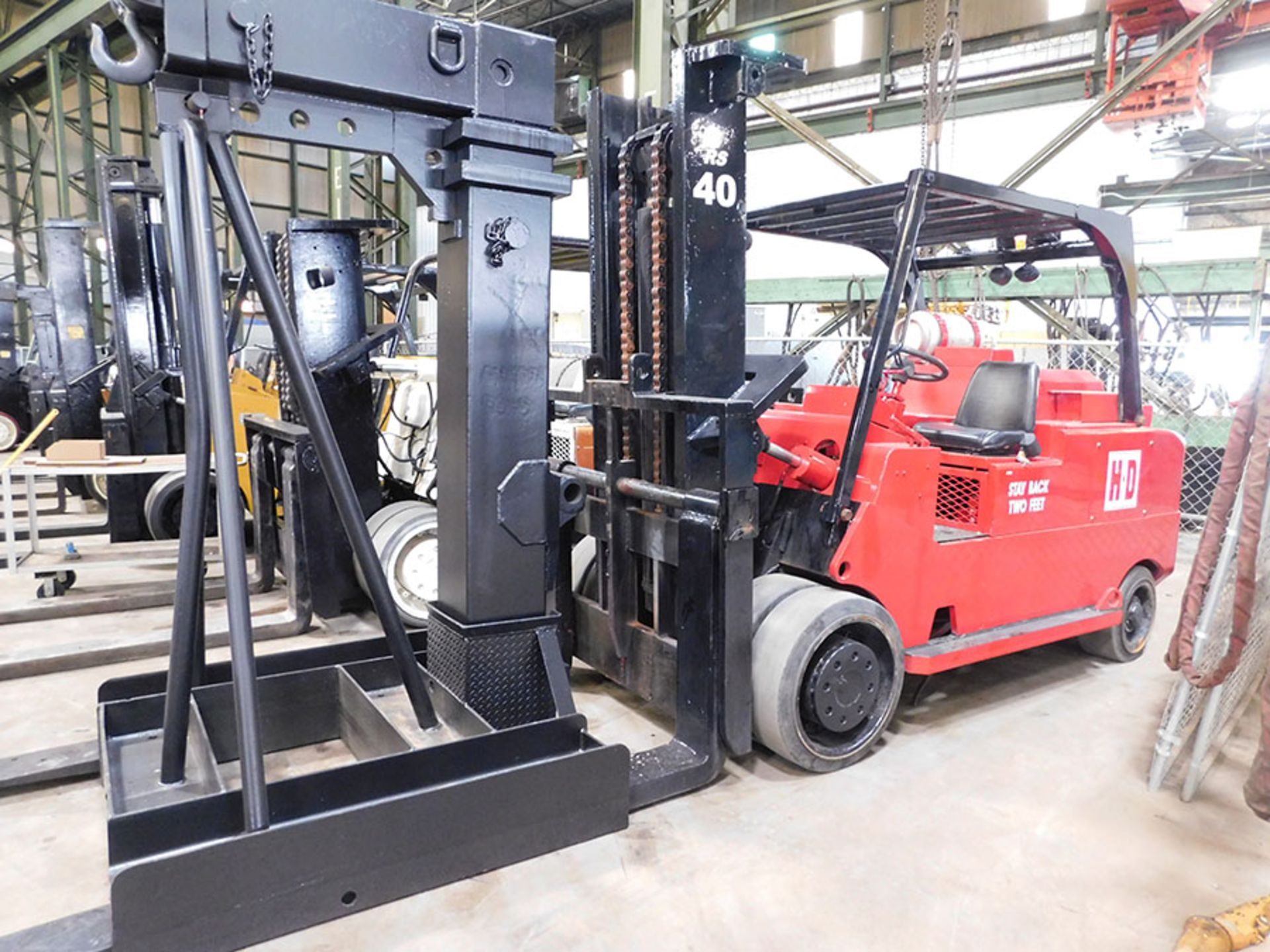 1995 ROYAL RS40 40,000 LB. FORKLIFT; 2-STAGE MAST, 95'' LIFT HEIGHT, 8' FORKS, DUAL FUEL, NEW
