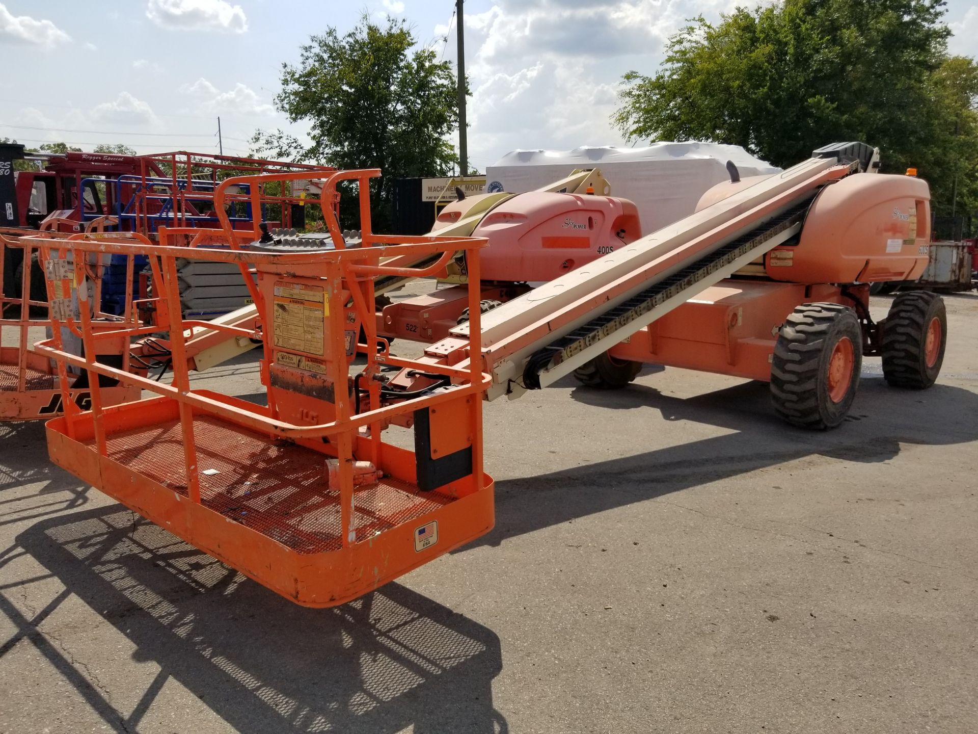 JLG 600S TELESCOPING BOOM LIFT; 60' BOOM, 4WD, DIESEL, S/N 0300071614 - Image 3 of 3