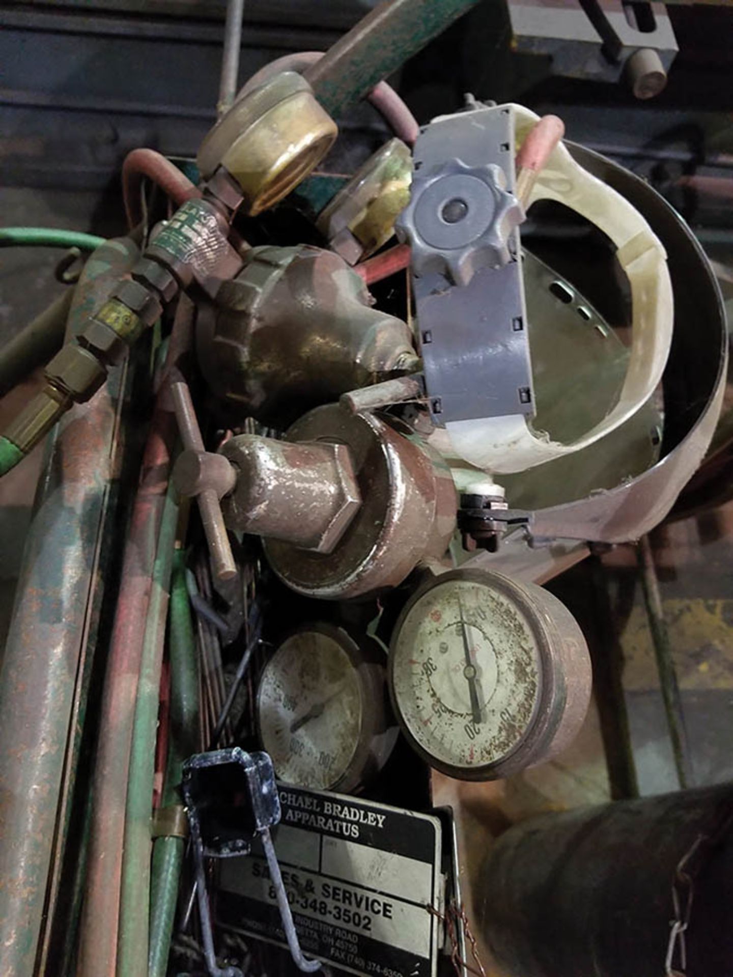 (2) ACETYLENE TORCH CARTS, TWIN LINE HOSE, TORCH HEADS & GAUGES, AND (2) SHIELDS - Image 3 of 4