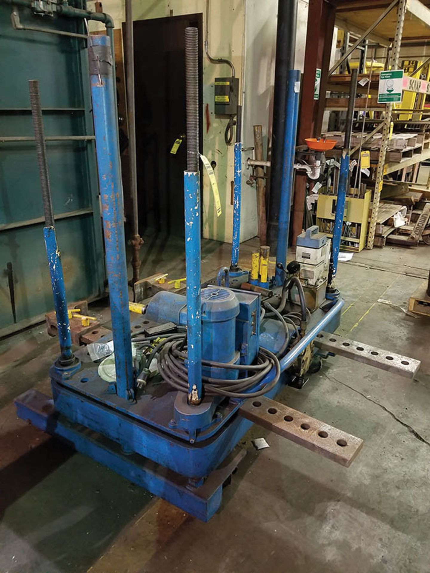 POULAN HORIZONTAL PULLER PRESS; 100,000 LB. CAP., VERTICAL ADJUSTMENT 11"-60", HORIZONTAL ADJUSTMENT - Image 4 of 4