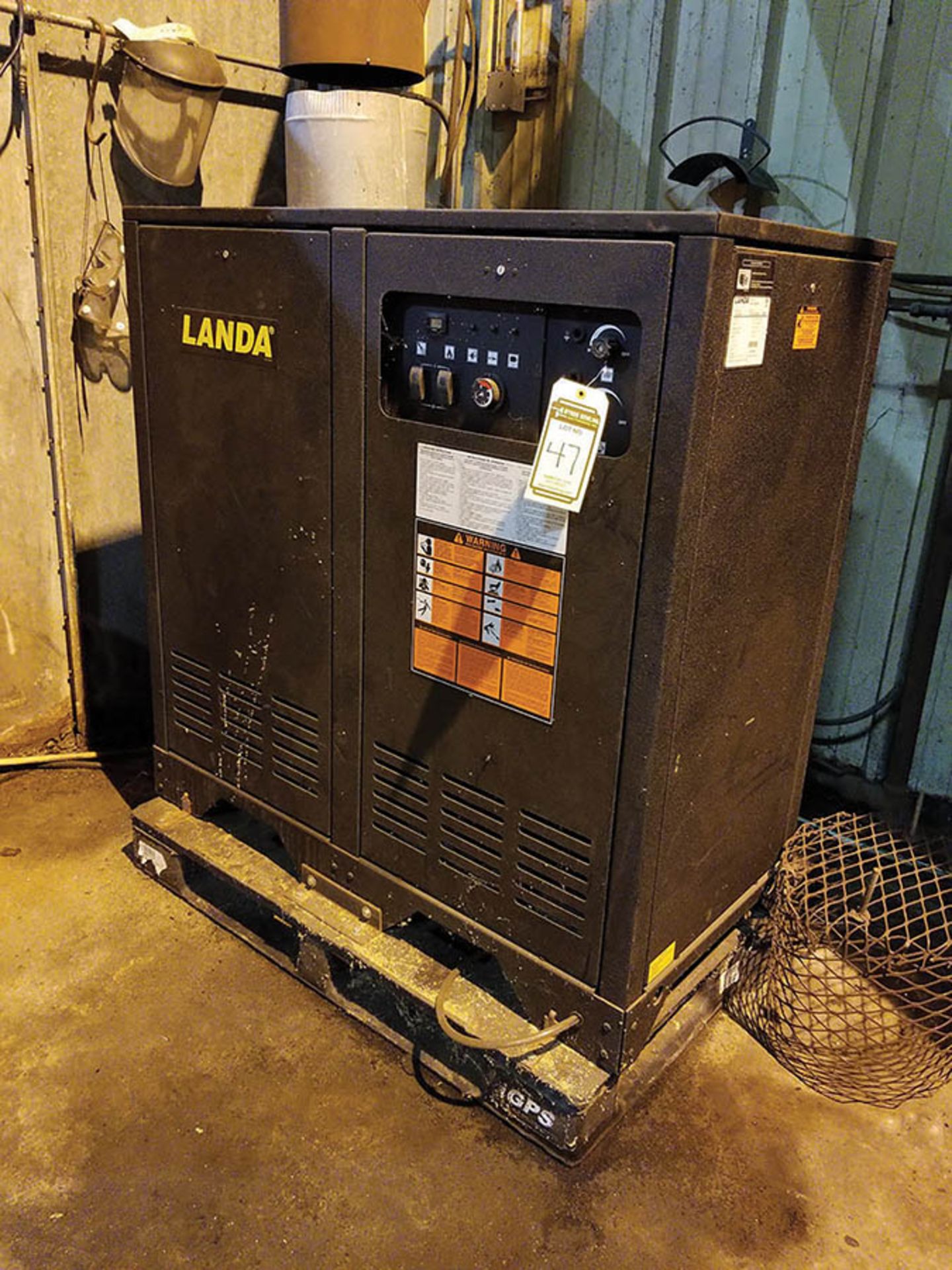 LANDA FURNACE HEATER; NATURAL GAS, MODEL ENG4-22024C, 364,000 BTU, 240° MAX, 2,200 PSI, S/N