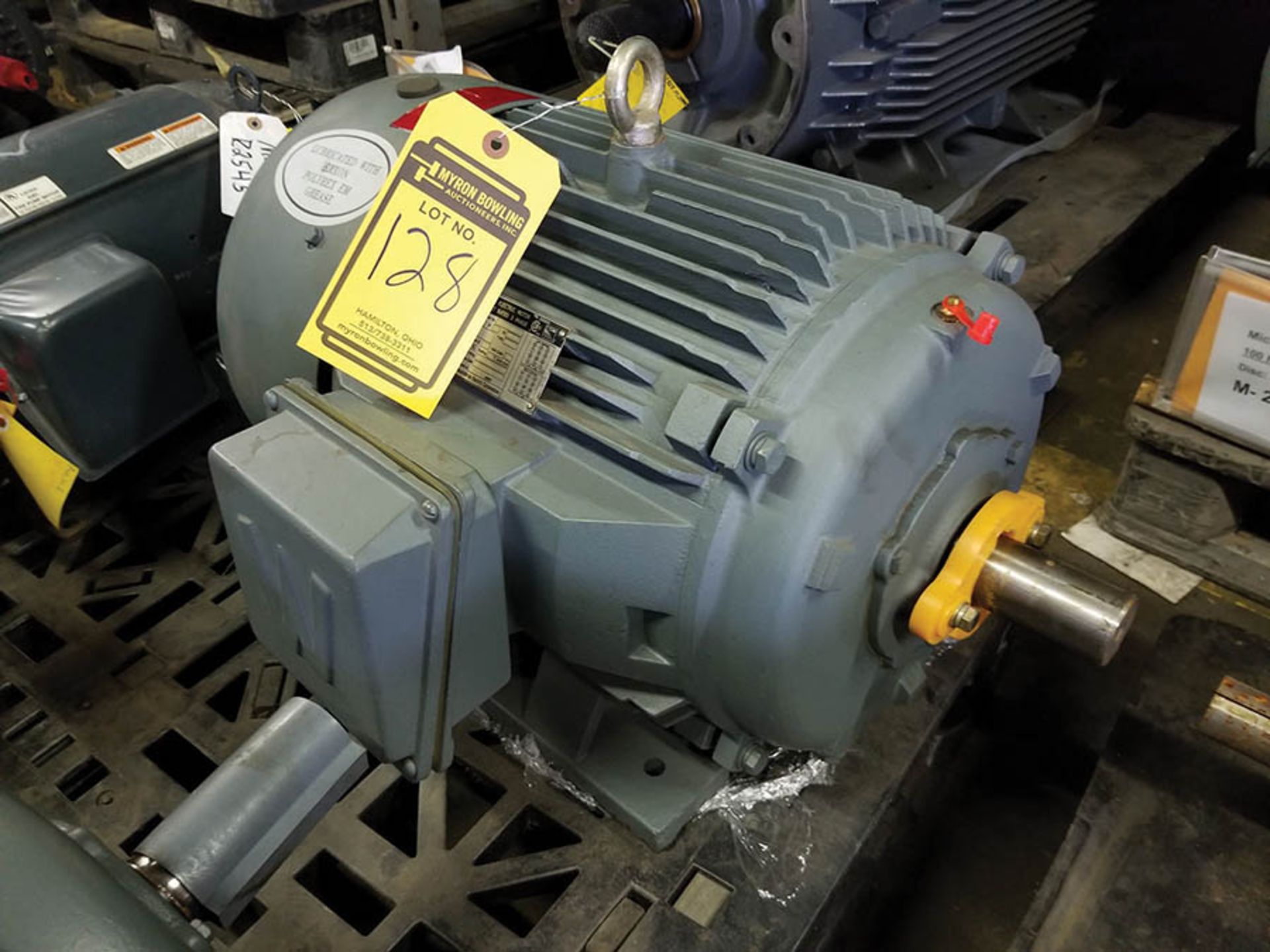 WORLDWIDE 25 HP ELECTRIC MOTOR; 230/460V, 55.8/27.9 AMP, 3,555 RPM - Image 3 of 5