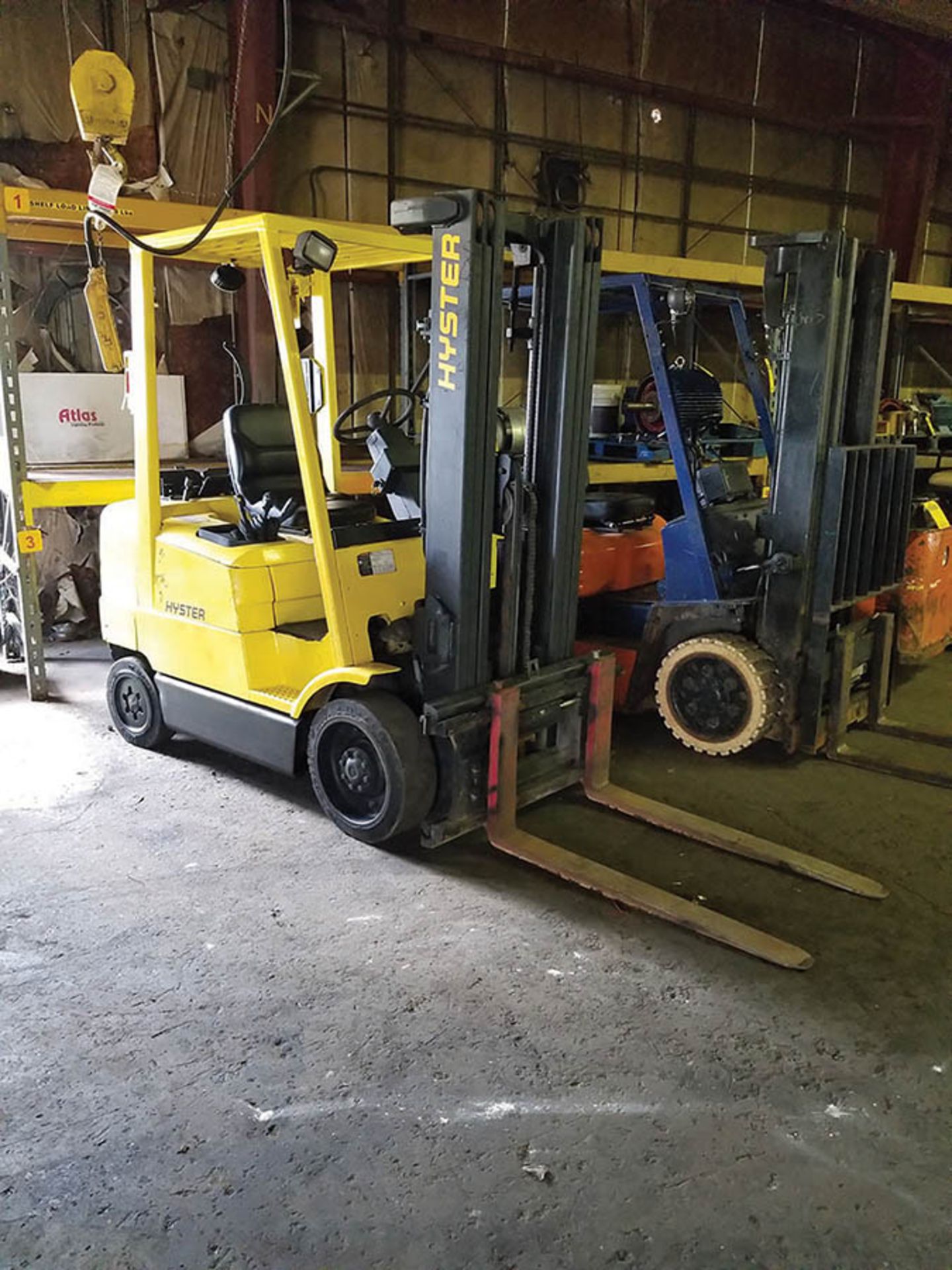 HYSTER S50XM 5,000 LB. LP FORKLIFT; 19,637 HRS., 3 STAGE MAST, SIDESHIFT, 42" FORKS, SOLID TIRES - Image 7 of 9