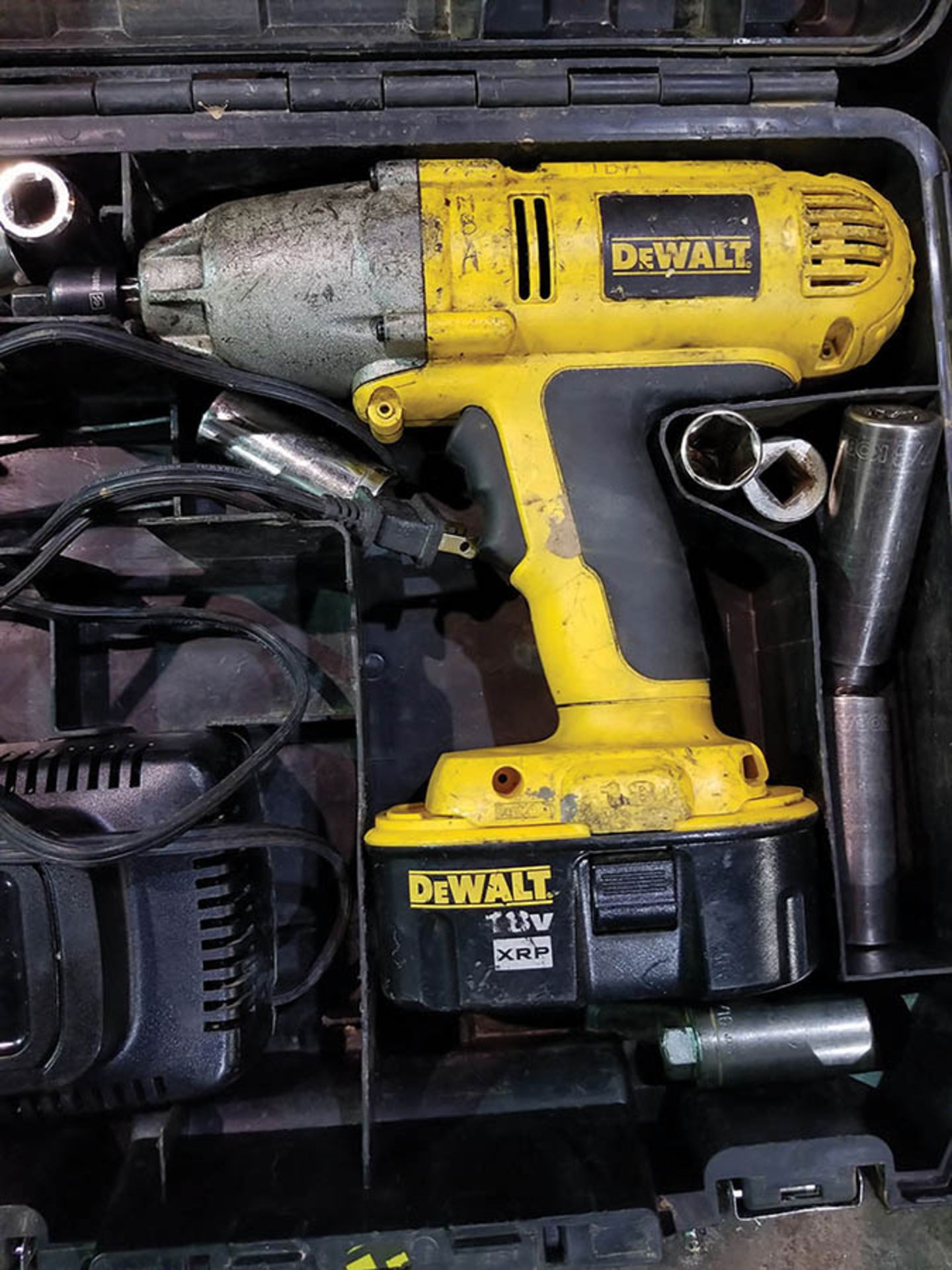 DEWALT HD 18V CORDLESS IMPACT WRENCH, MODEL DW059, 1/2" DRIVE, WITH CASE, CHARGER, AND ASSORTED - Image 2 of 2