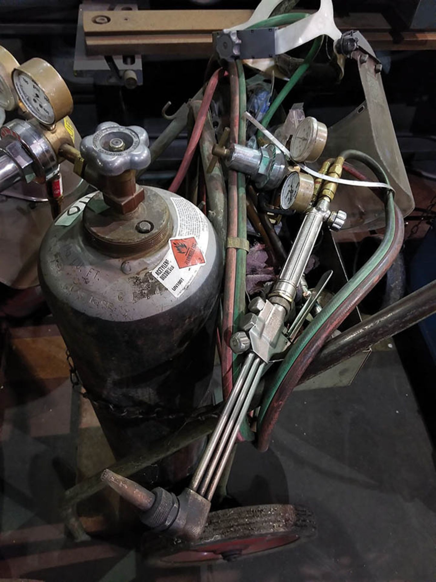 (2) ACETYLENE TORCH CARTS, TWIN LINE HOSE, TORCH HEADS & GAUGES, AND (2) SHIELDS - Image 4 of 4