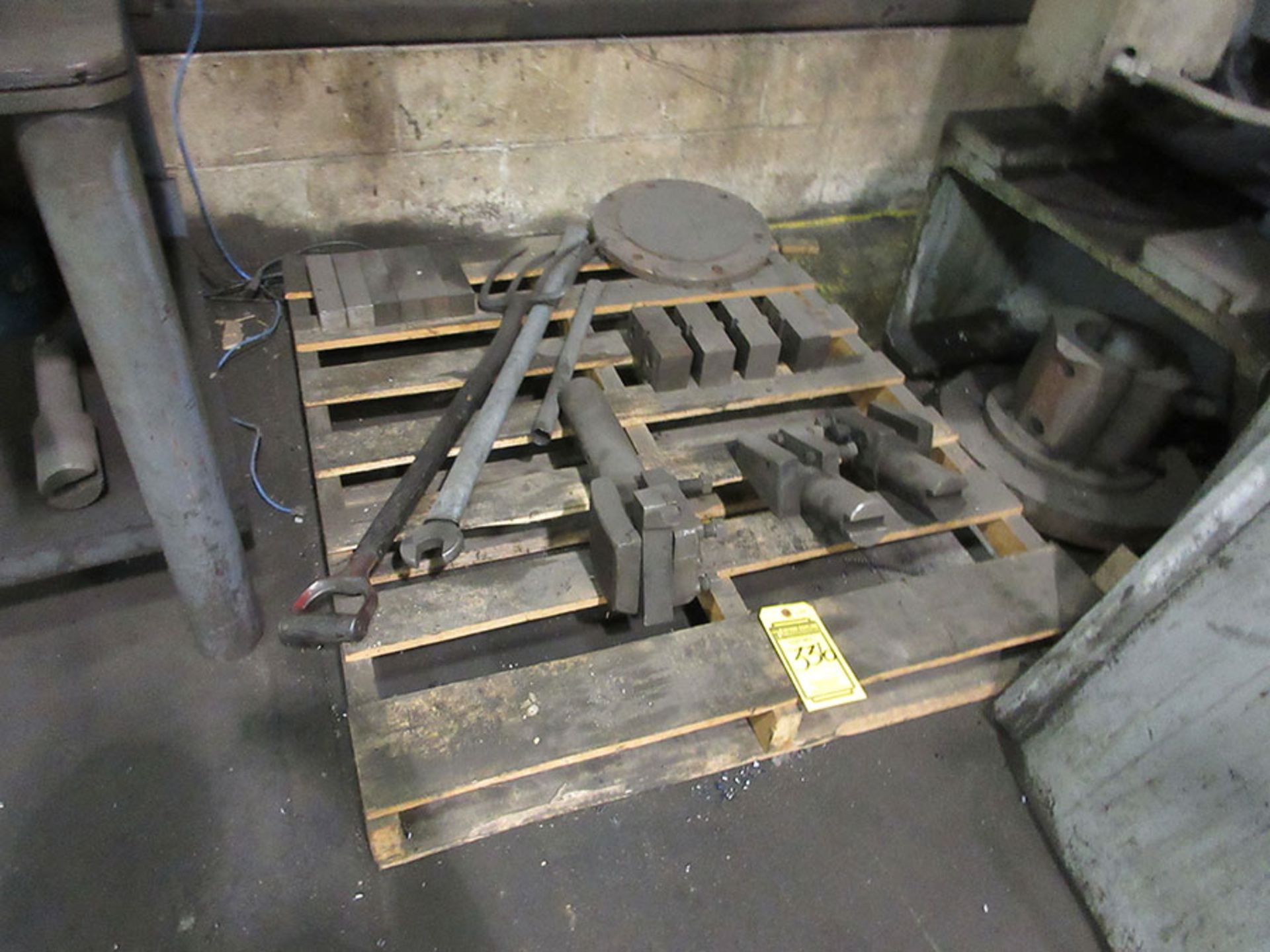 ASSORTED TOOLING ON TABLE & PALLET; BORING BARS, TOOL HOLDERS, AND HOLD DOWNS - Image 2 of 2