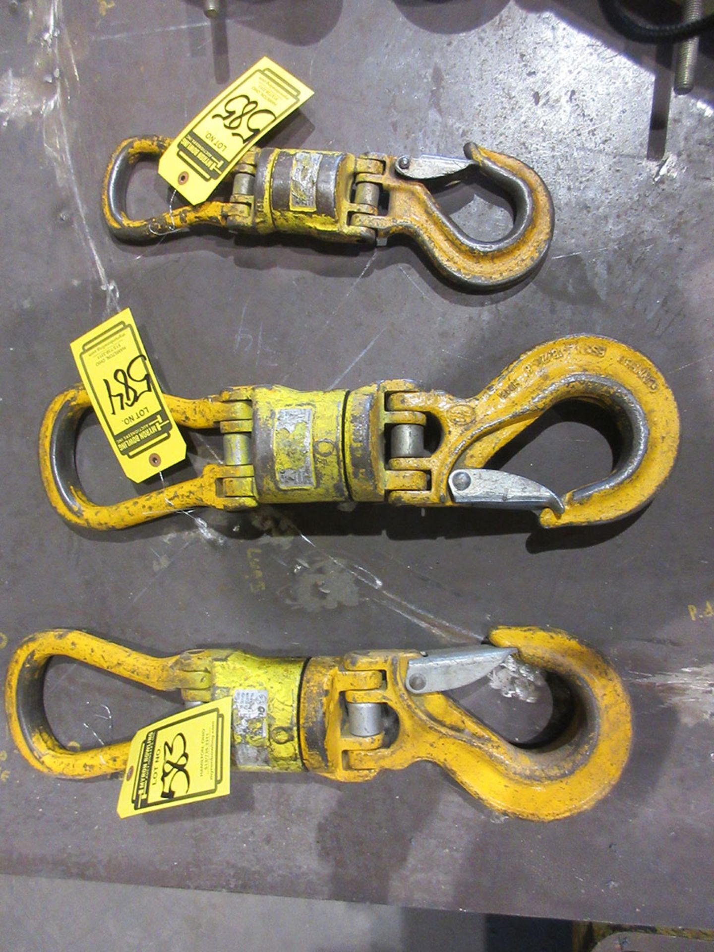 GUNNEBO 12,500 KG. SWIVEL CRANE HOOK