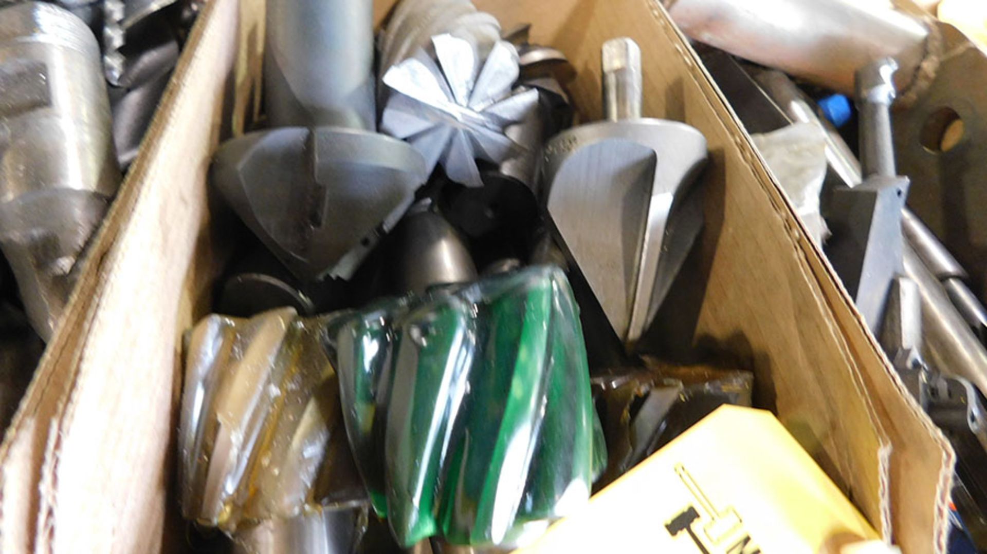 LOT OF ASSORTED MILLING CUTTERS