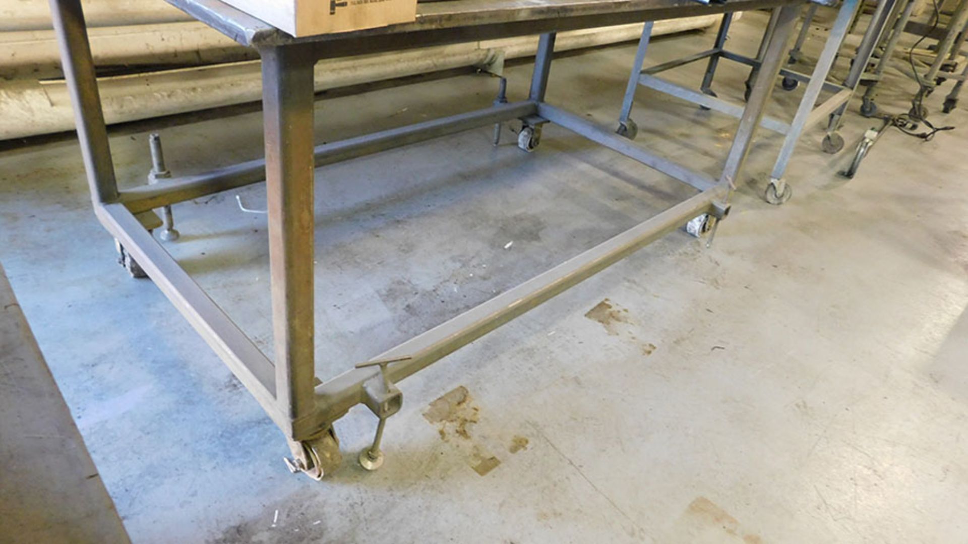 STEEL ROLLING TABLE - Image 2 of 2