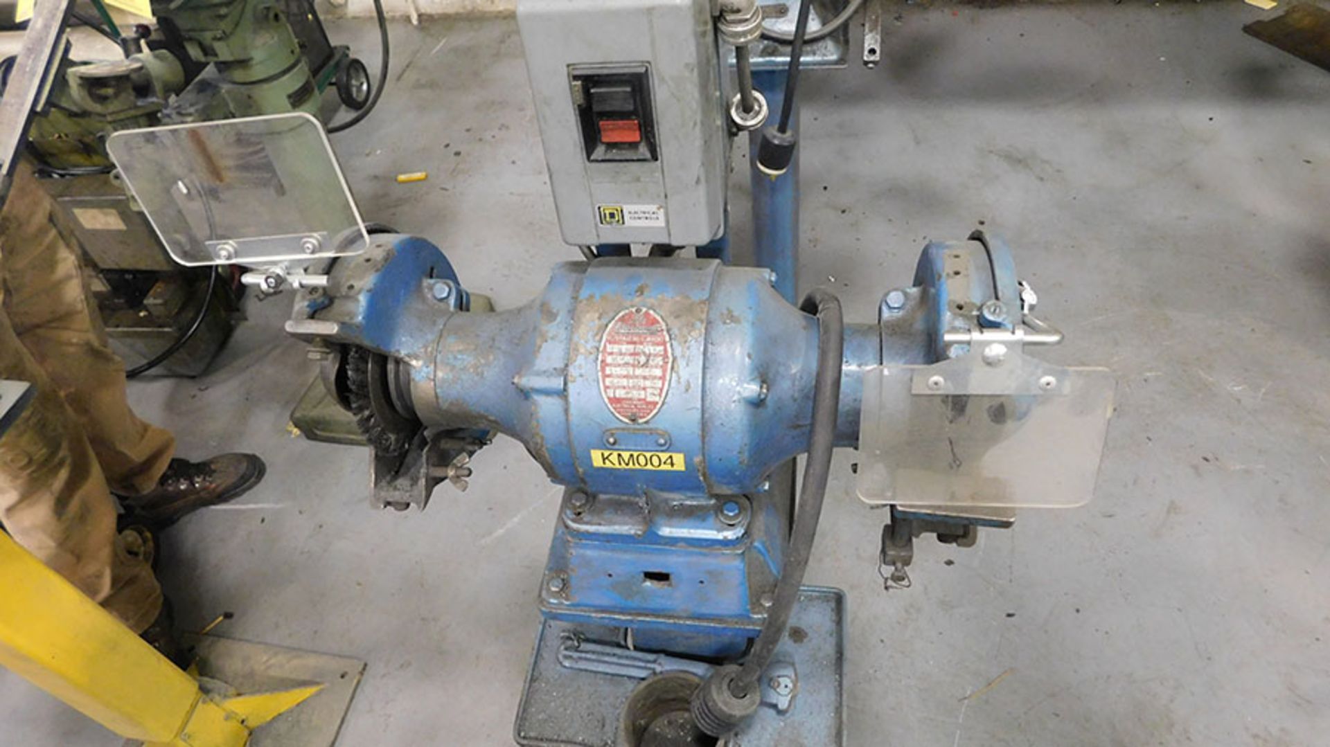 CINCINNATI DOUBLE END PEDESTAL GRINDER, MODEL #106, TYPE FHA, S/N 216633, 3-PHASE - Image 2 of 2