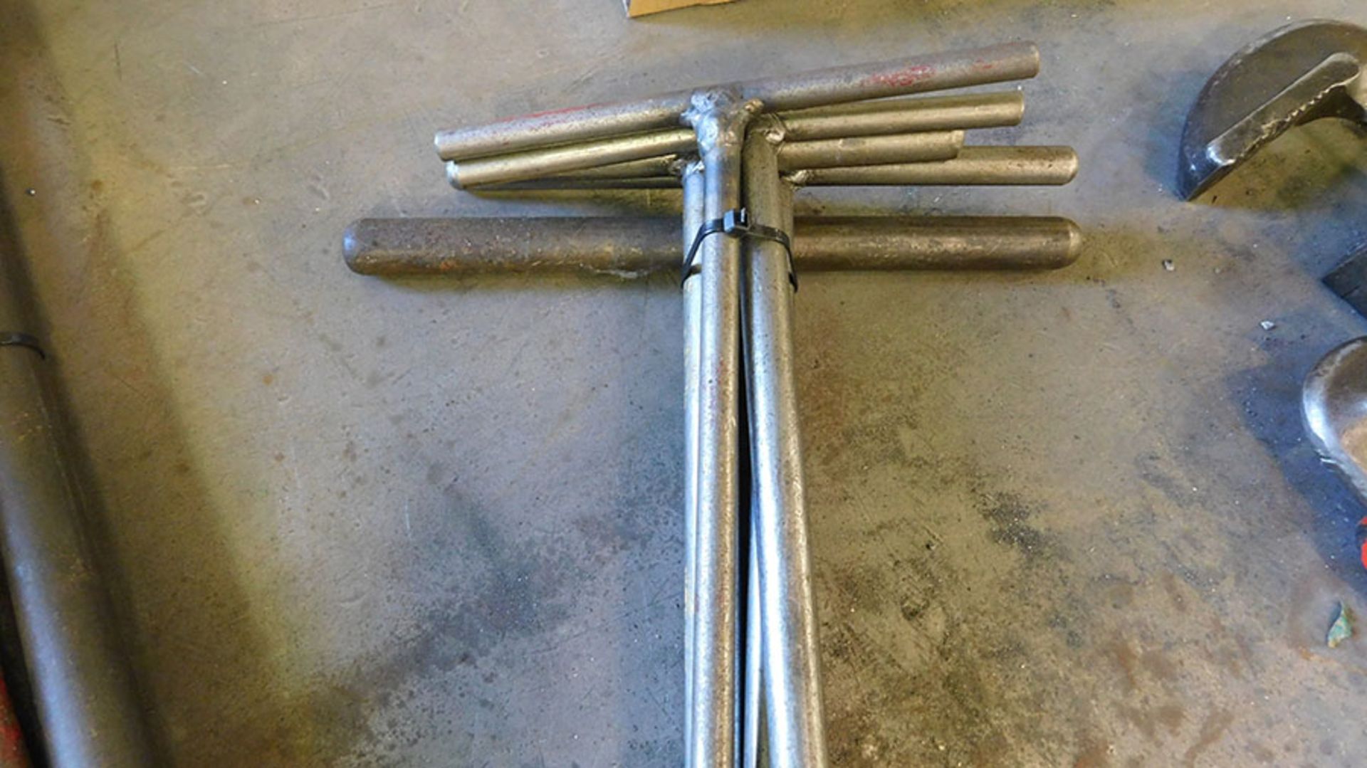 LOT OF LARGE T-HANDLE WRENCH